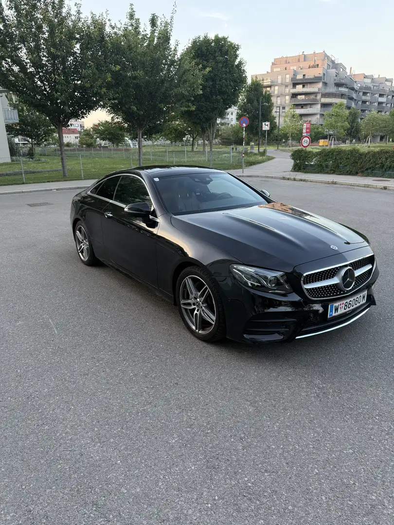 Mercedes-Benz E 220 d Aut. Schwarz - 2