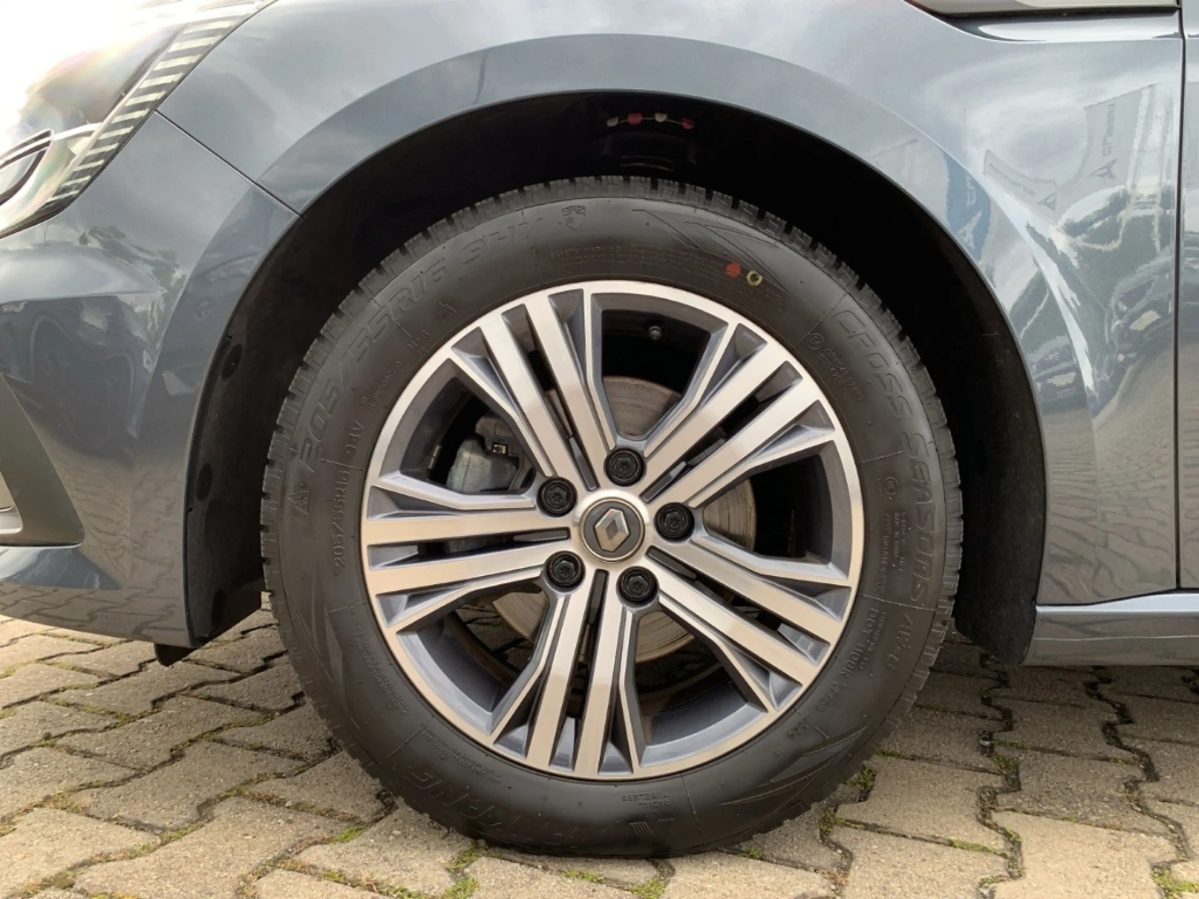 Renault Megane GRANDTOURER EQUILIBRE dCi 115 Equilibre KAMERA+SHZ — photo 13
