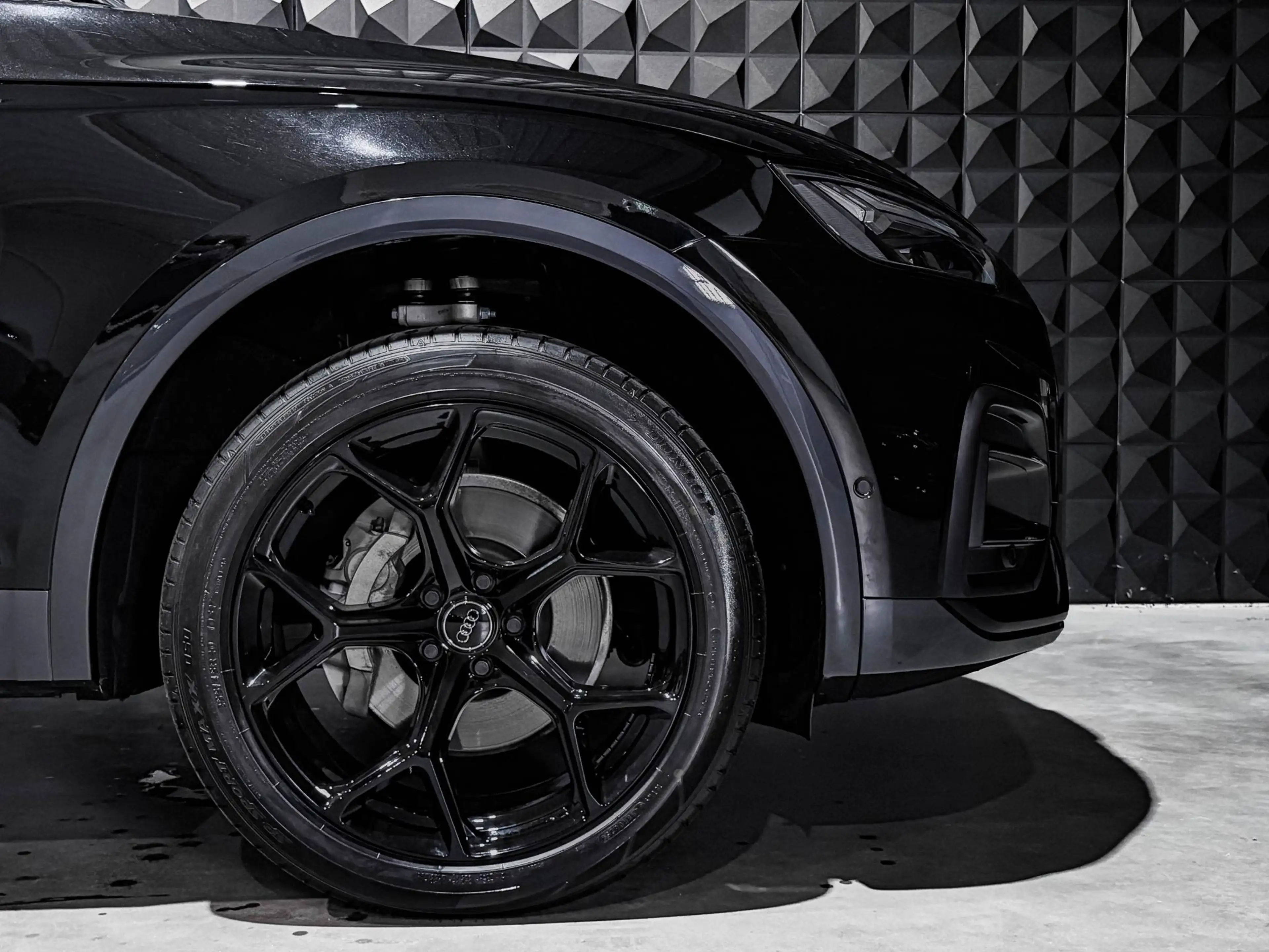Audi Q5 45 TFSI | All Black | Pano | 20" | Trekh.  Memo | — photo 28