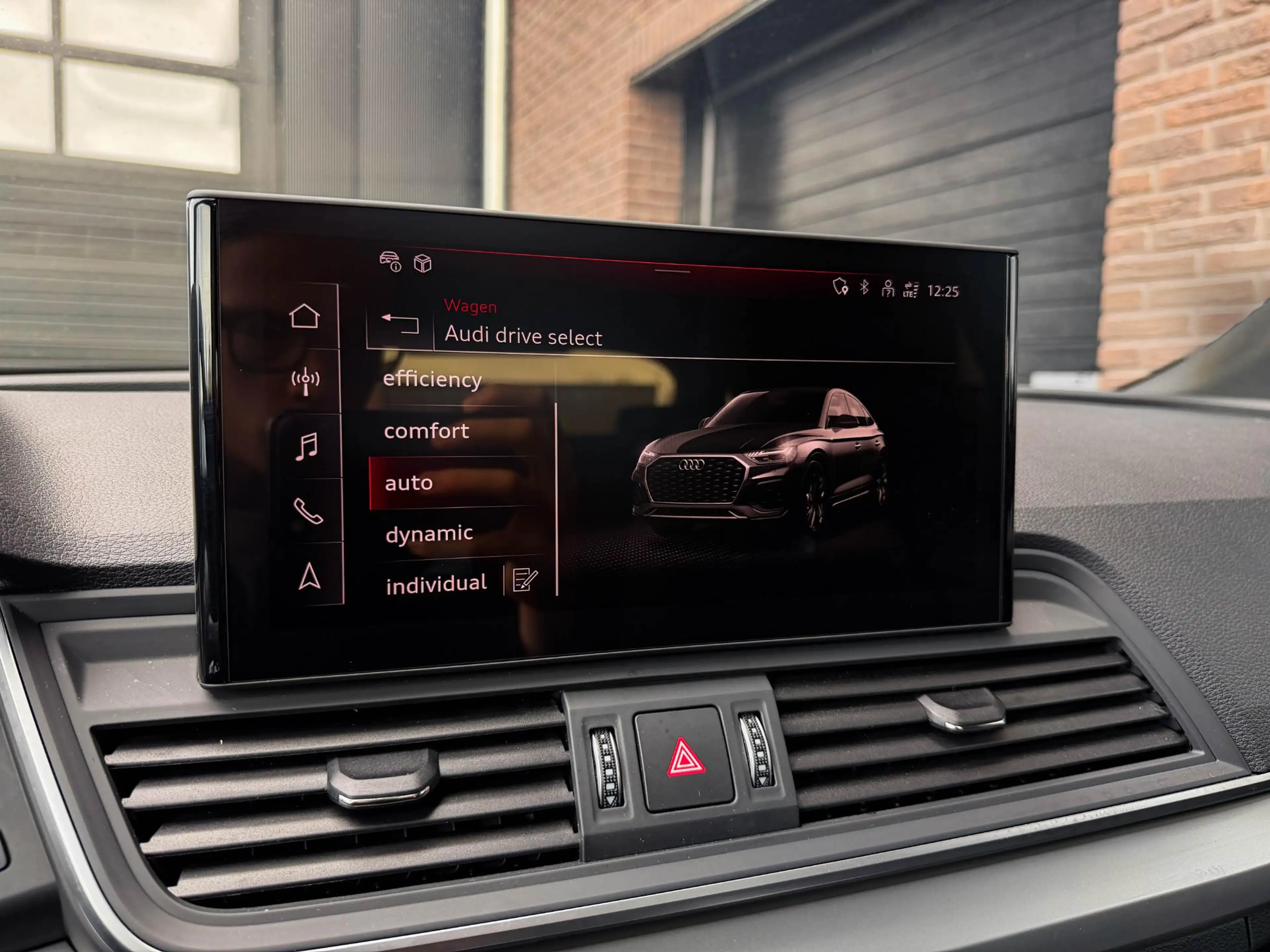 Audi Q5 45 TFSI | All Black | Pano | 20" | Trekh.  Memo | — photo 19