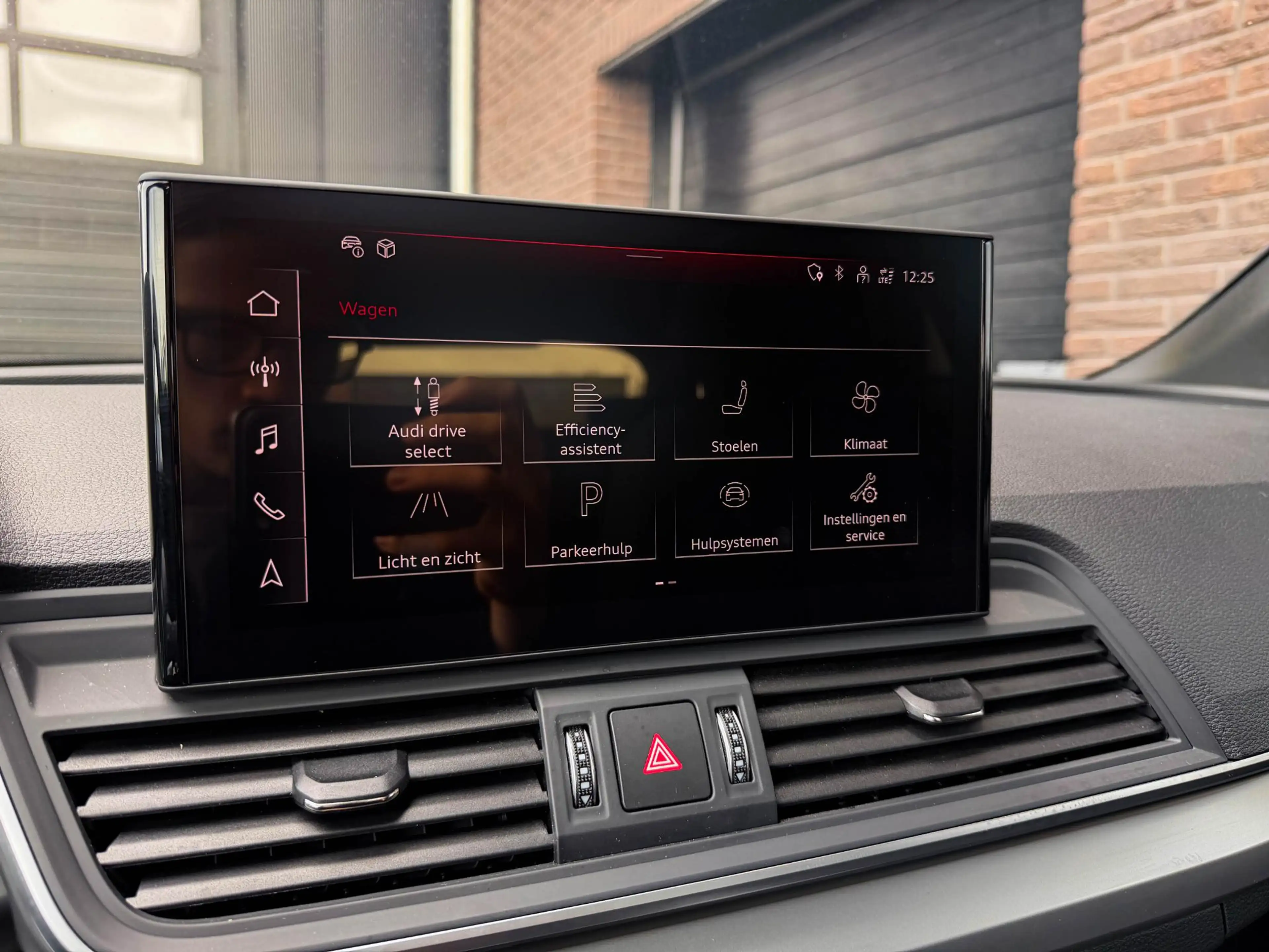Audi Q5 45 TFSI | All Black | Pano | 20" | Trekh.  Memo | — photo 18