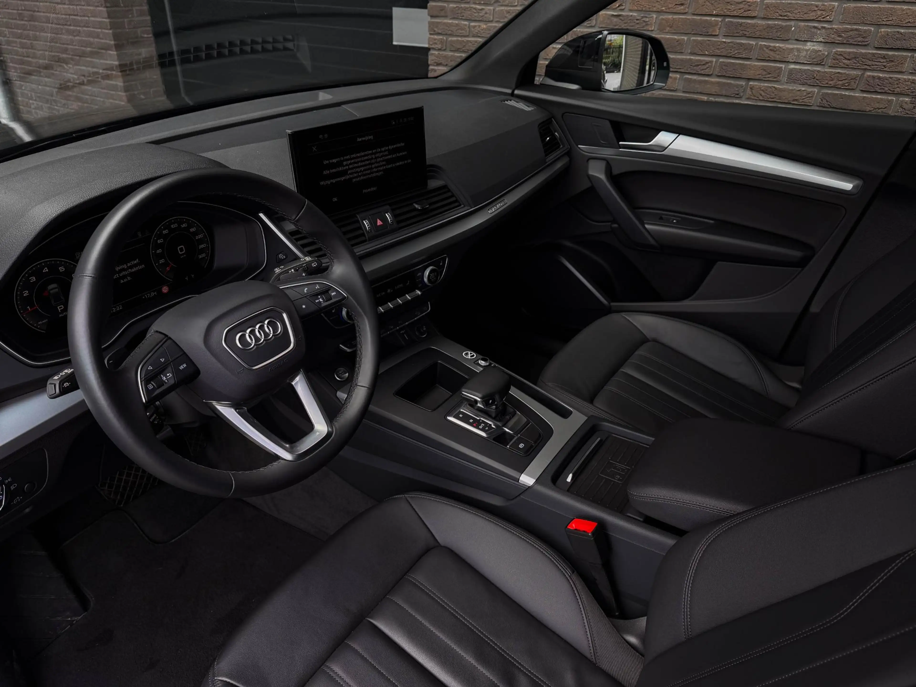 Audi Q5 45 TFSI | All Black | Pano | 20" | Trekh.  Memo | — photo 12
