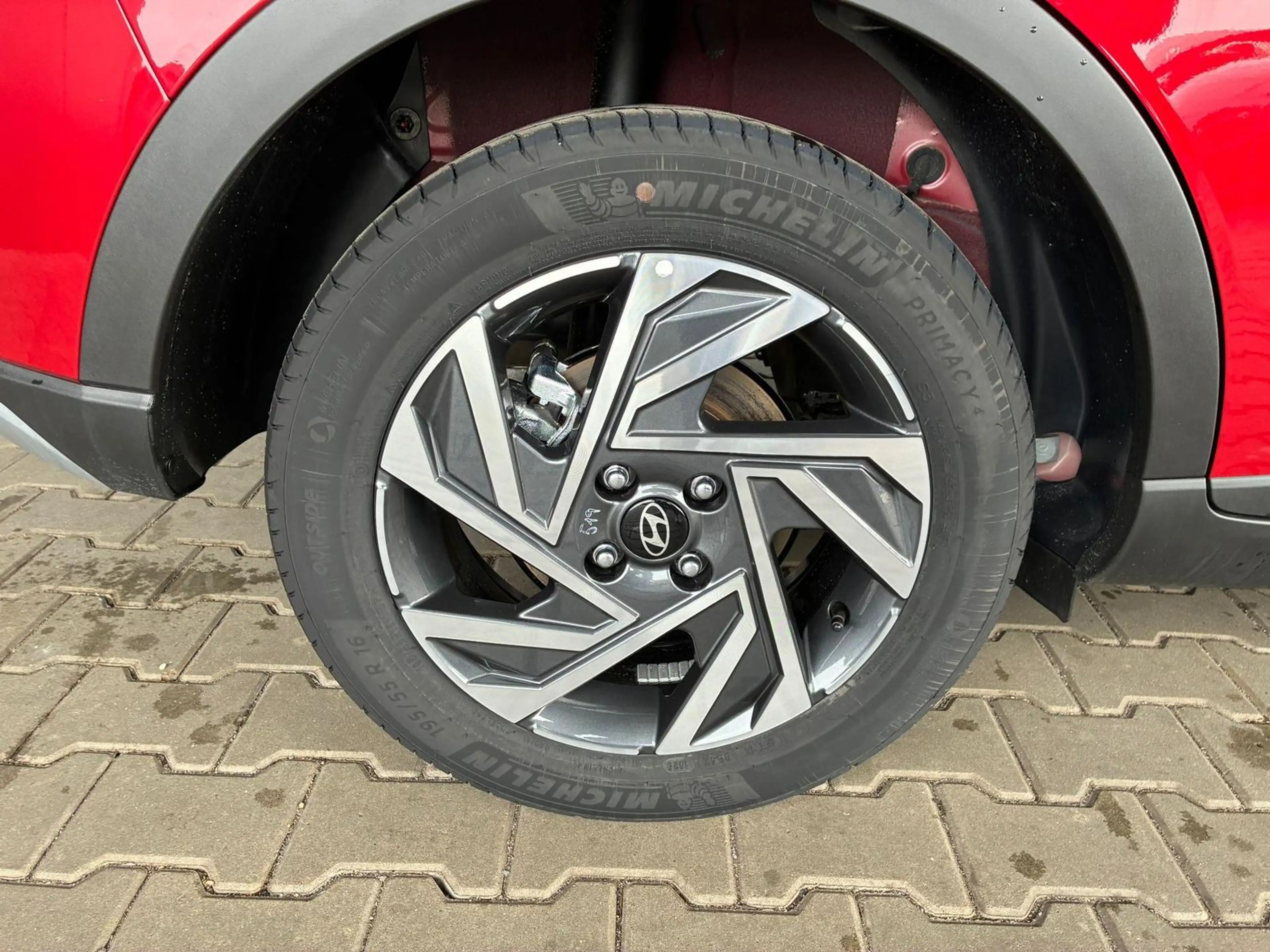 Hyundai BAYON Comfort Plus 1.2 MPI / Navi / PDC m. Kamera / Klim — photo 10