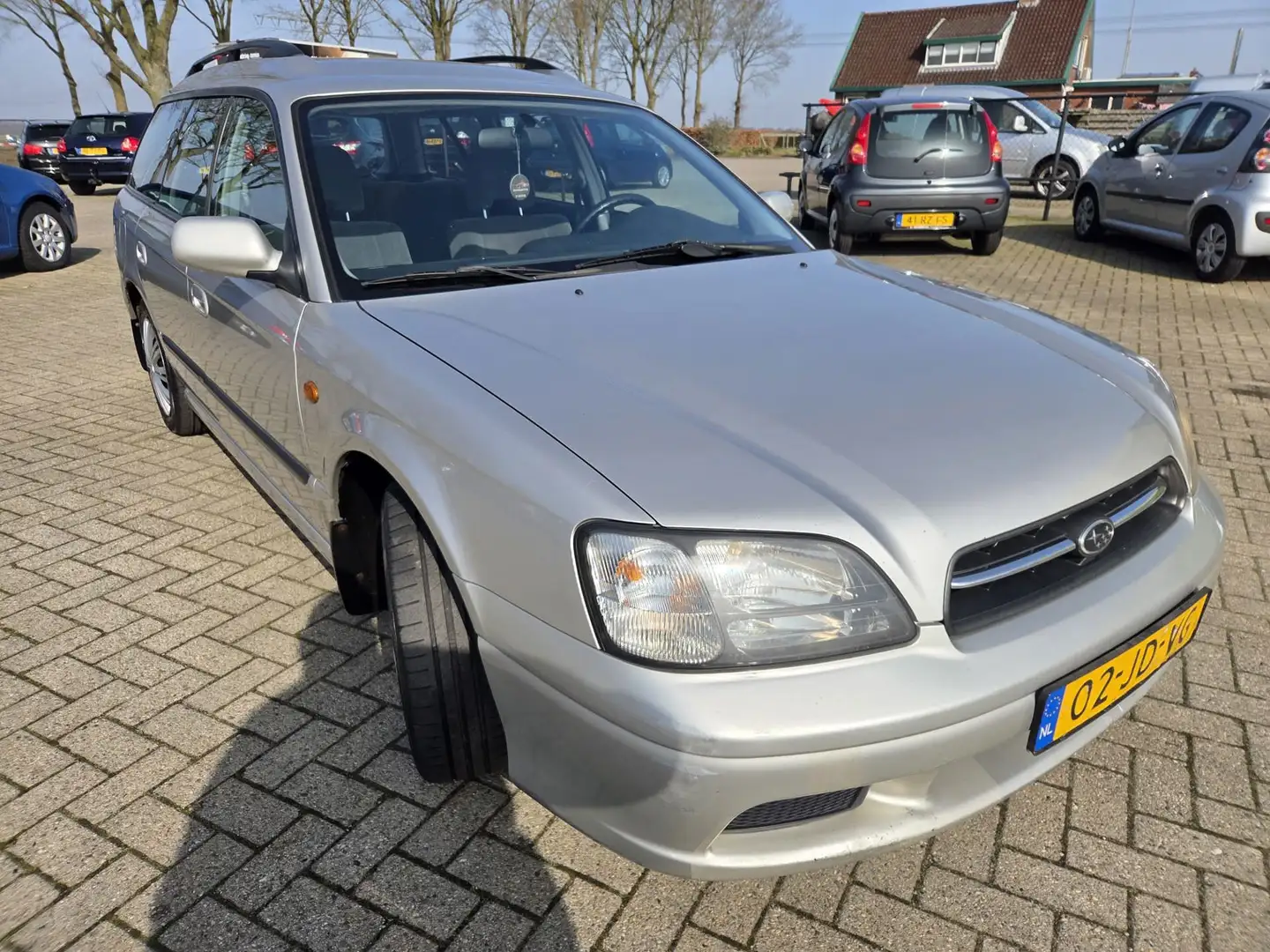 Subaru Legacy Touring Wagon 2.0 GL AWD 2002. APK 12-2026. Inruil Grau - 2