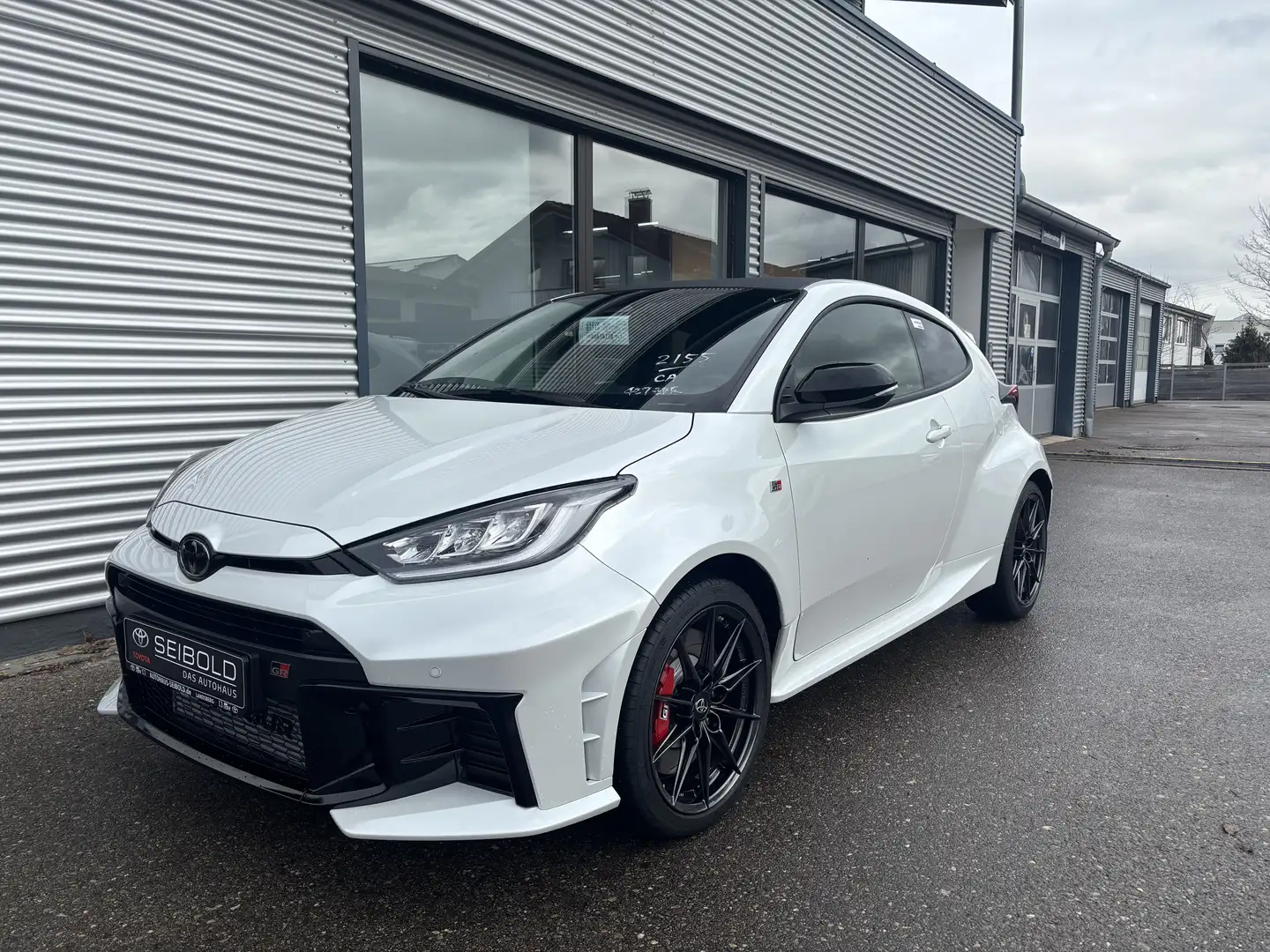 Toyota Yaris GR 4x4 Alufelgen geschmiedet, Convenience Paket Wit - 1