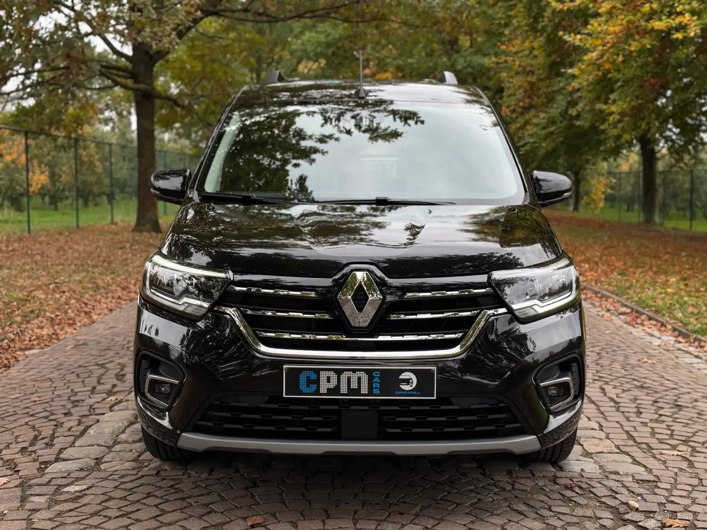 Renault Kangoo TCe * Techno * 130pk * FULL HISTORIEK *  NAVI *TOP Schwarz - 2