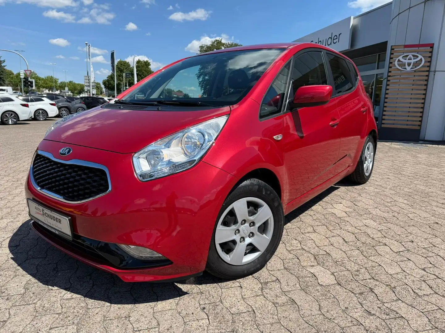 Kia Venga **Gepflegt** Rot - 1