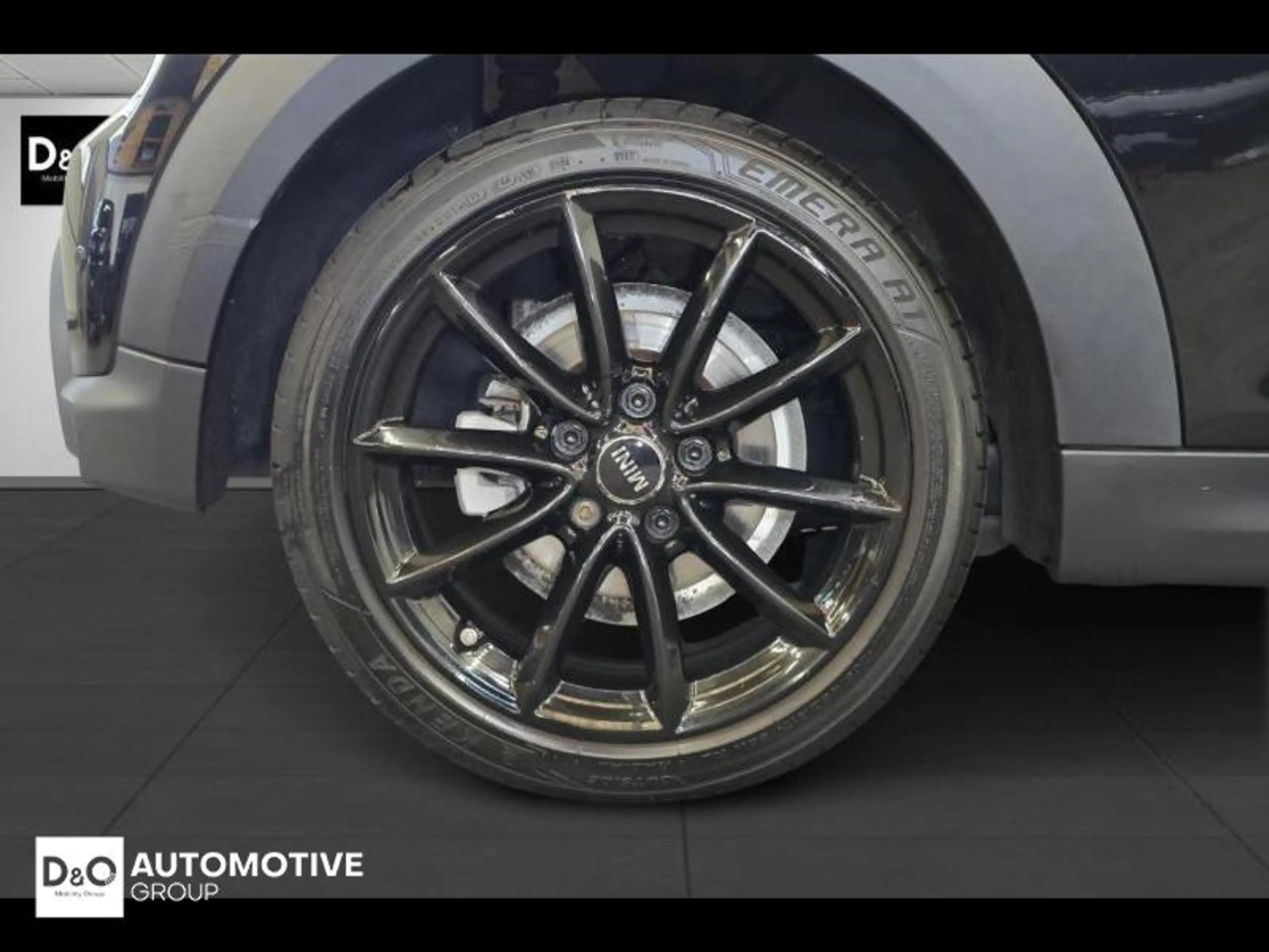 MINI One hatchback — photo 17