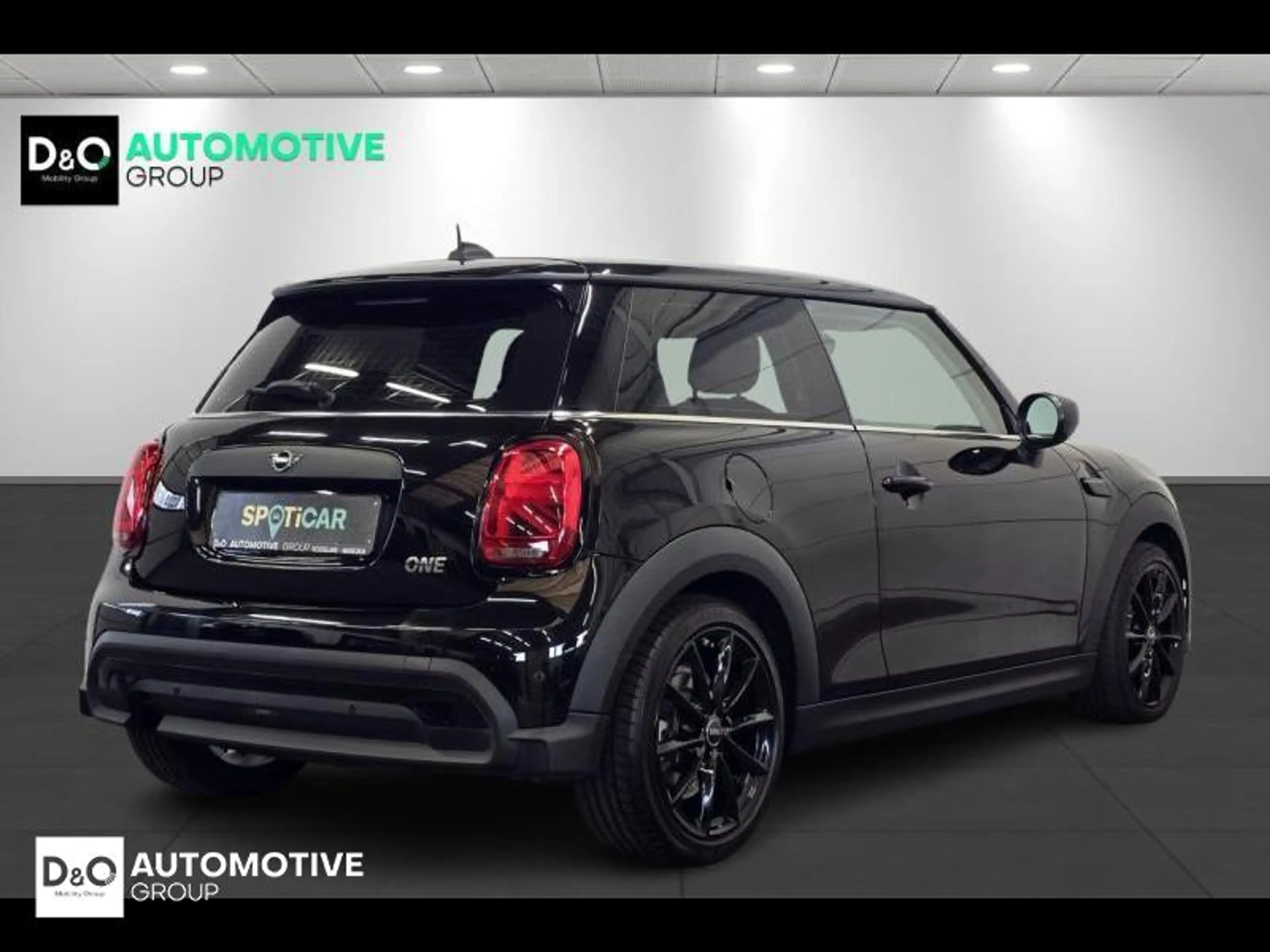 MINI One hatchback — photo 3