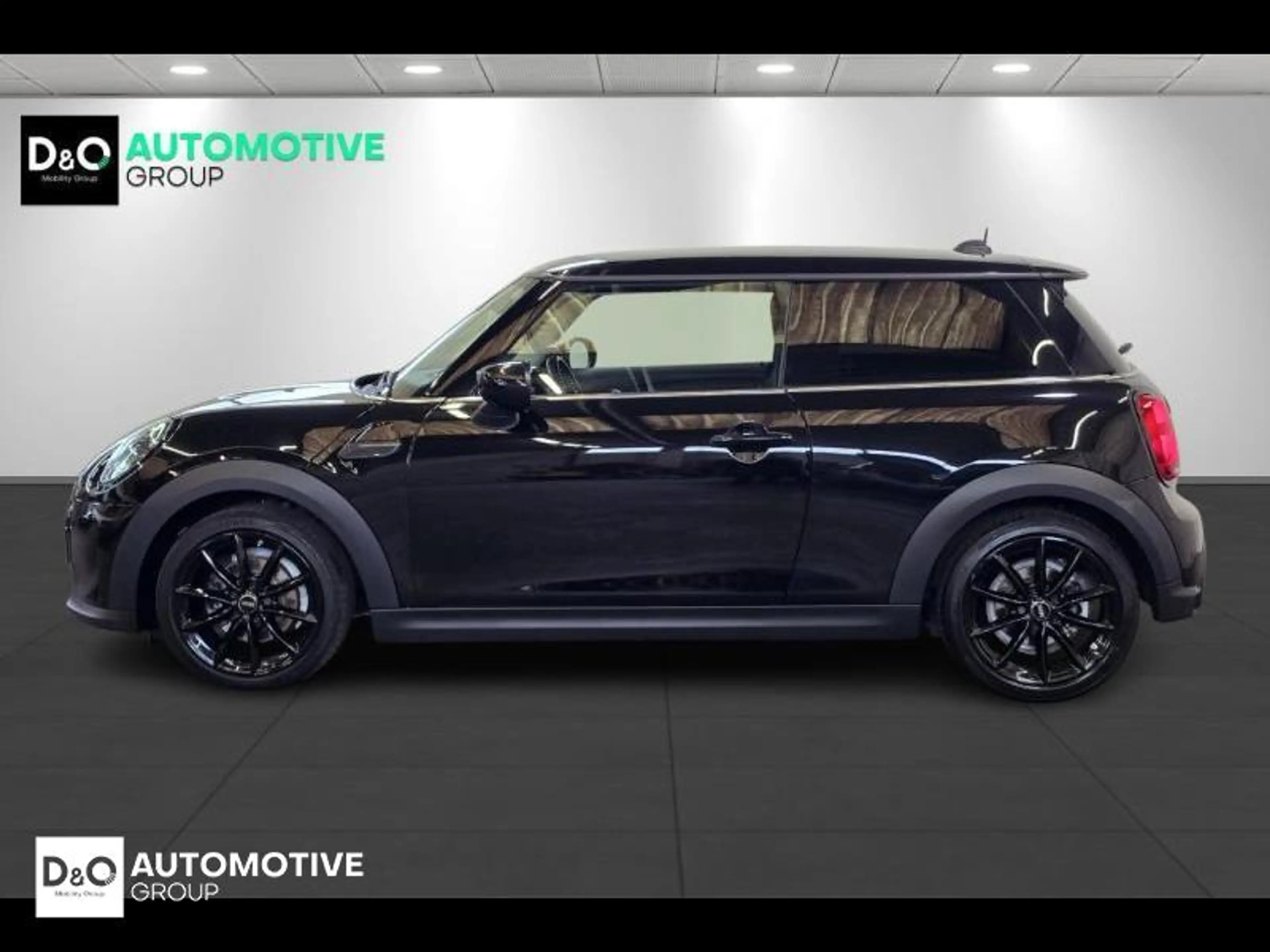 MINI One hatchback — photo 6