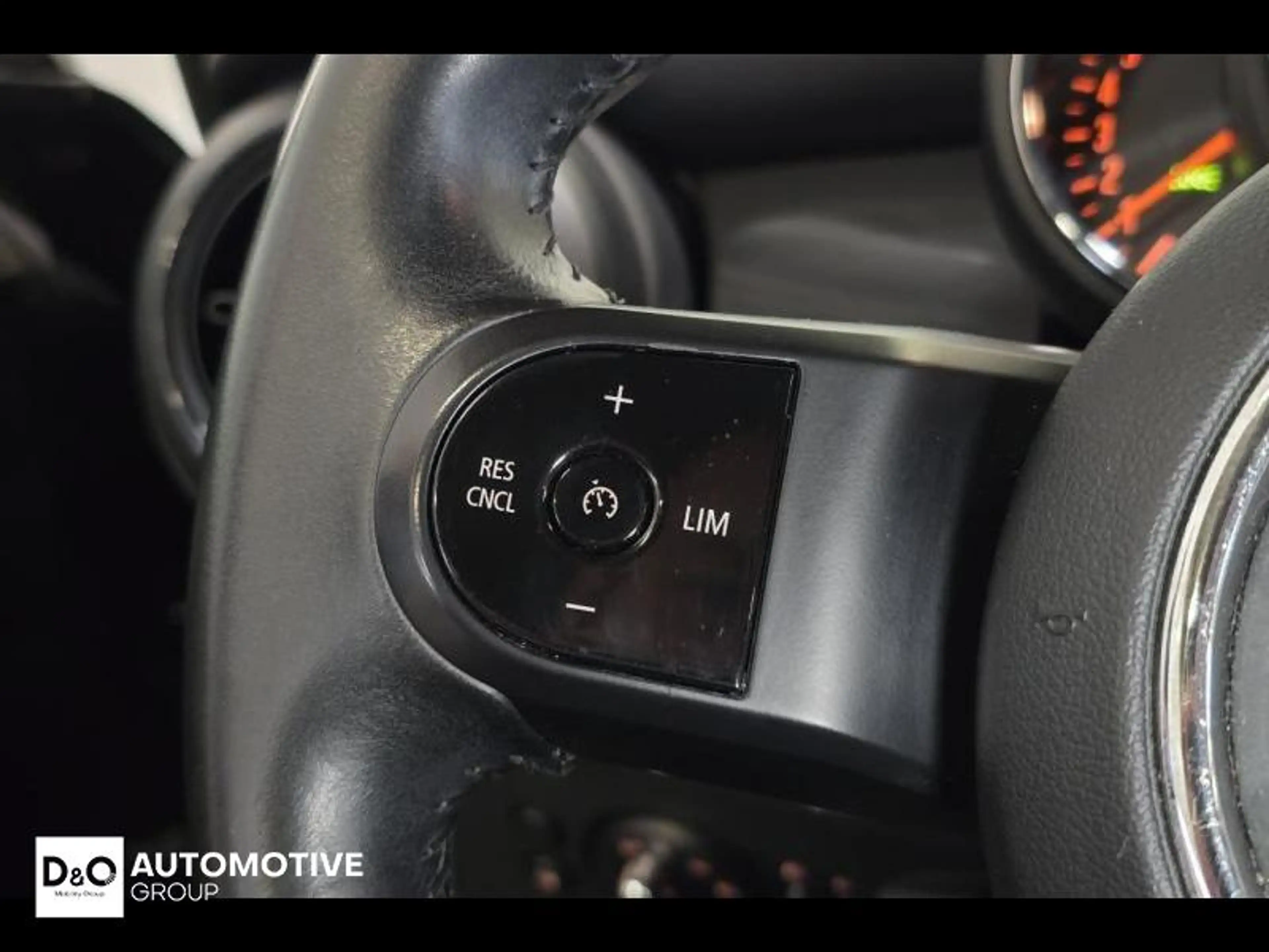 MINI One hatchback — photo 21