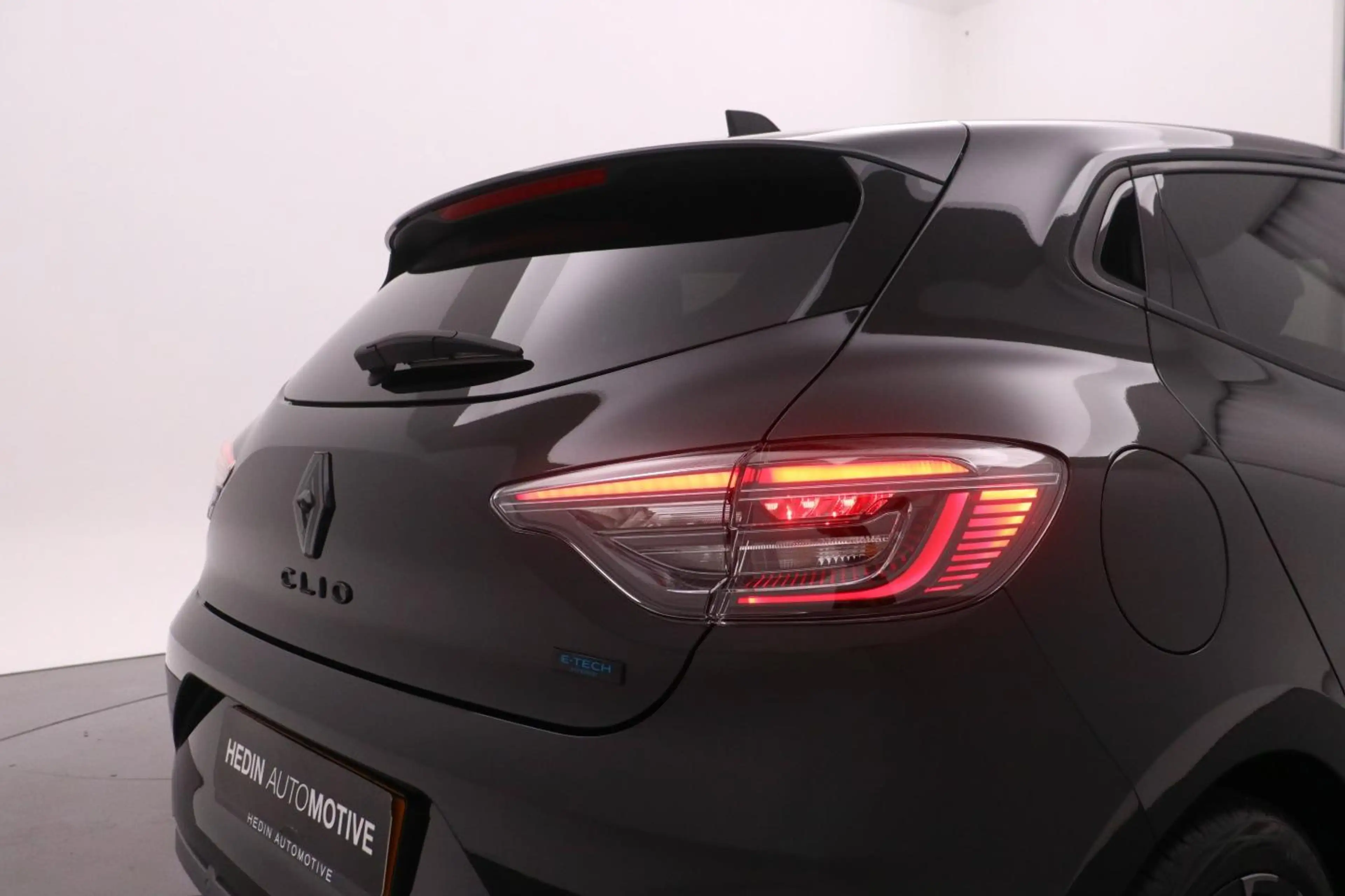 Renault Clio 1.6 E-Tech Full Hybrid 145 esprit Alpine — photo 6
