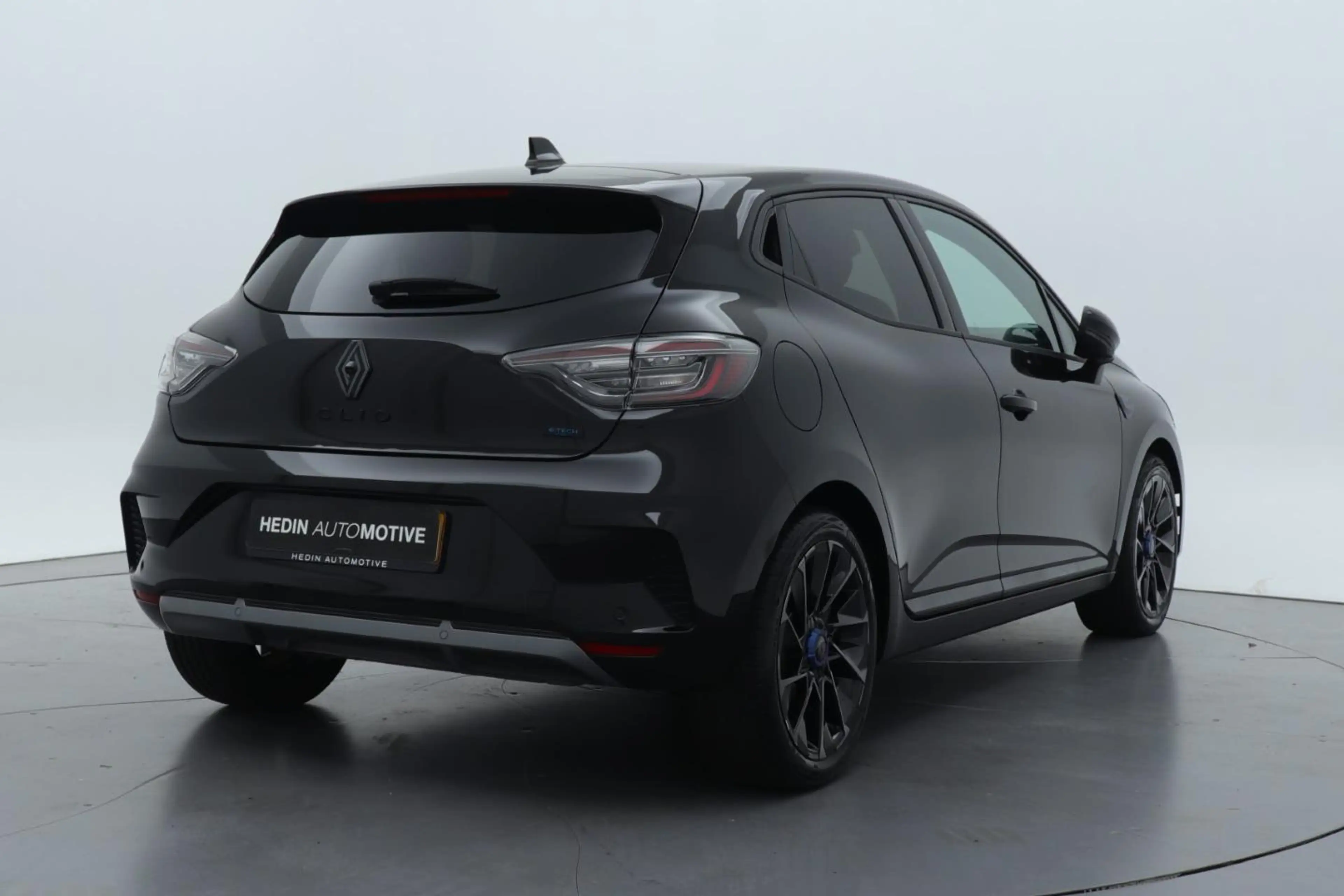 Renault Clio 1.6 E-Tech Full Hybrid 145 esprit Alpine — photo 2