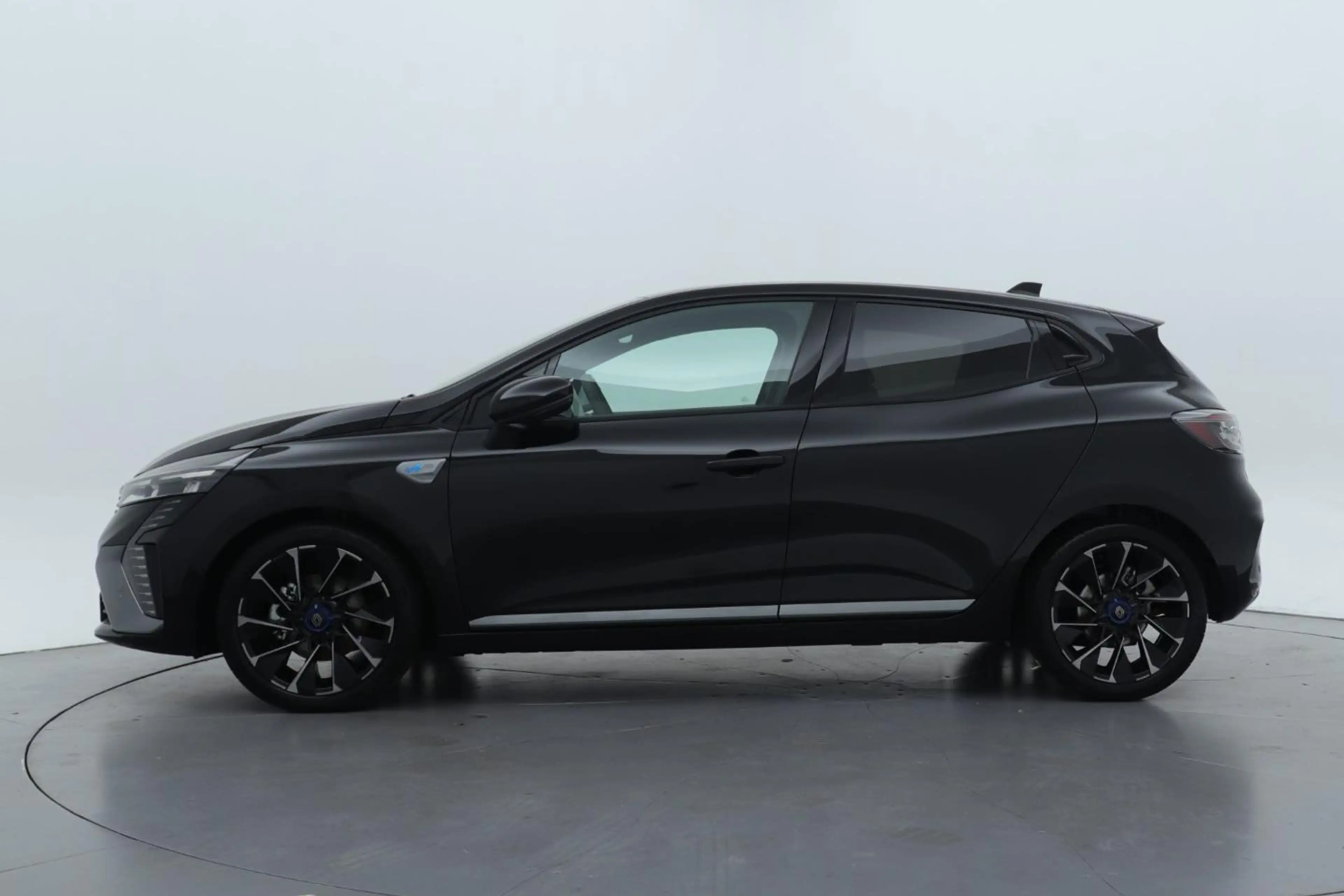 Renault Clio 1.6 E-Tech Full Hybrid 145 esprit Alpine — photo 8