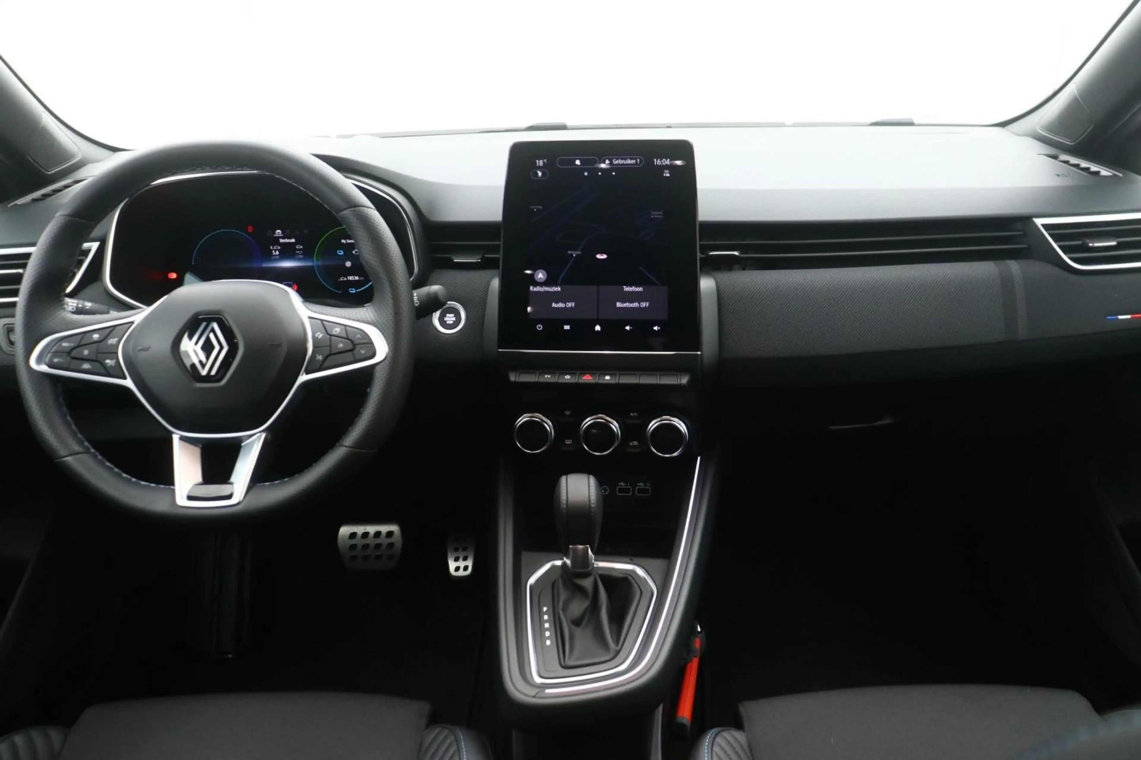 Renault Clio 1.6 E-Tech Full Hybrid 145 esprit Alpine — photo 3