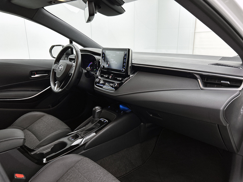 Toyota Corolla 1.8 Hybrid Dynamic | dealer onderhouden | Stoelver — photo 6