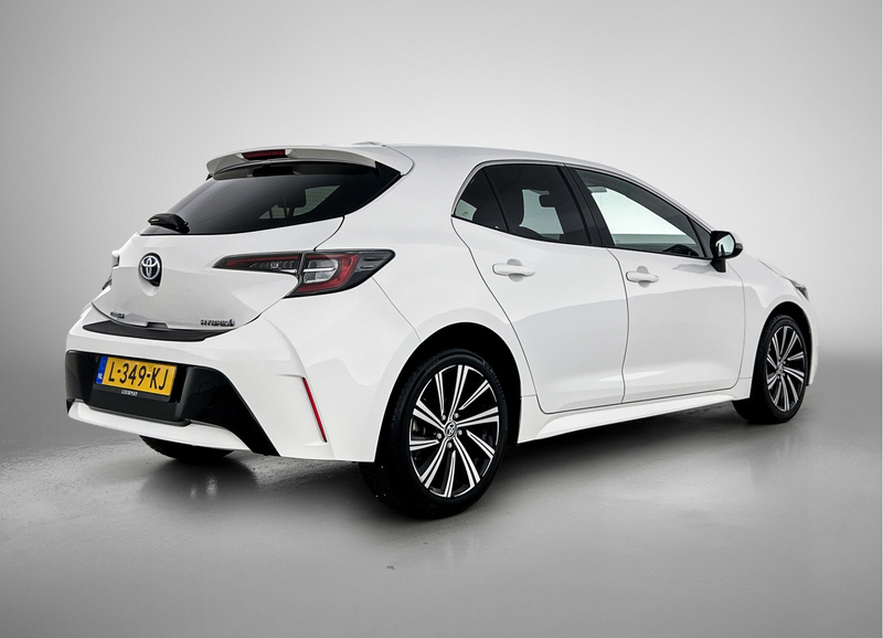 Toyota Corolla 1.8 Hybrid Dynamic | dealer onderhouden | Stoelver — photo 2