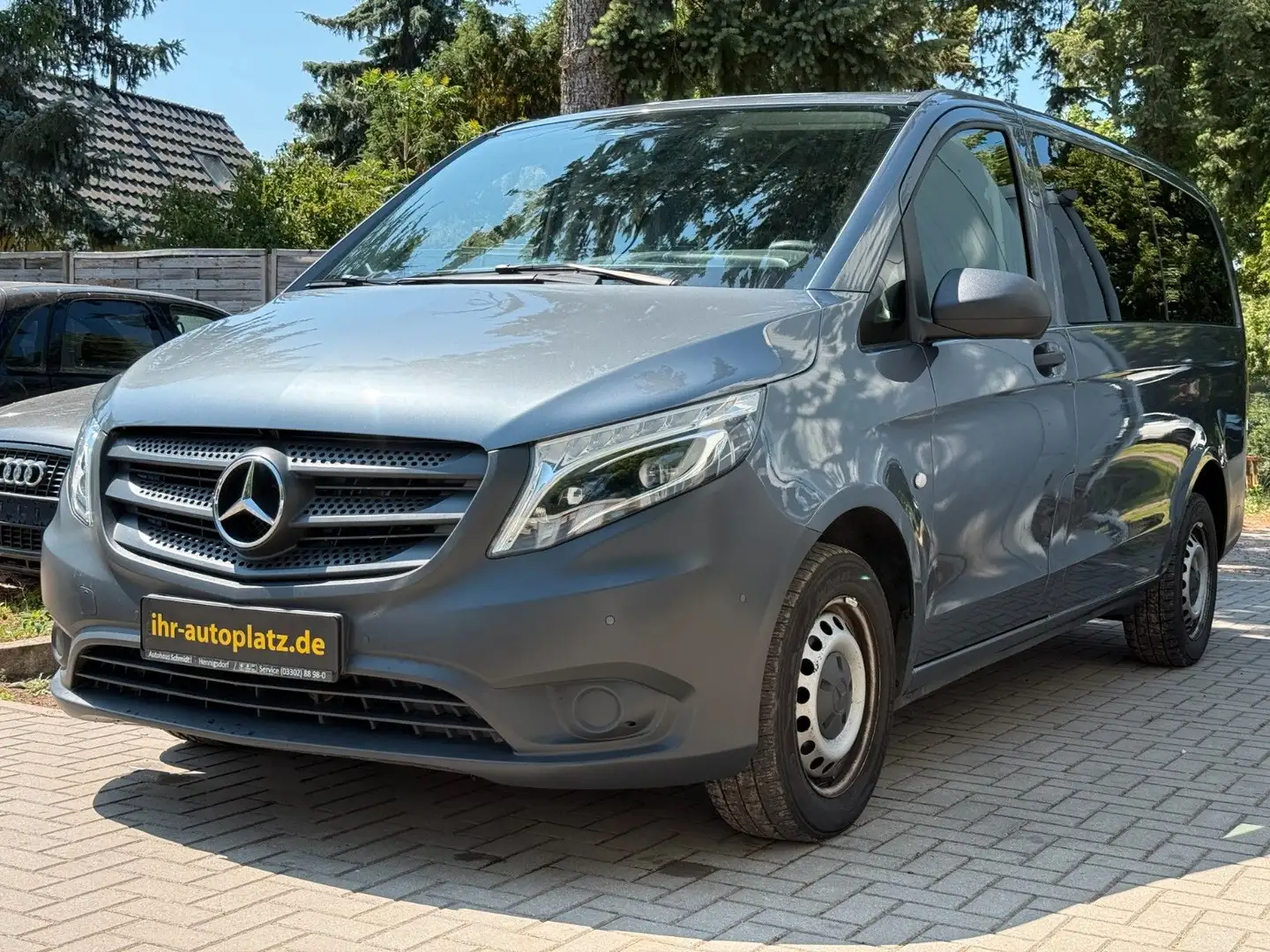 Mercedes-Benz Vito Tourer 116 CDI/BT Pro lang LED,Standhzg,8Si Grau - 2