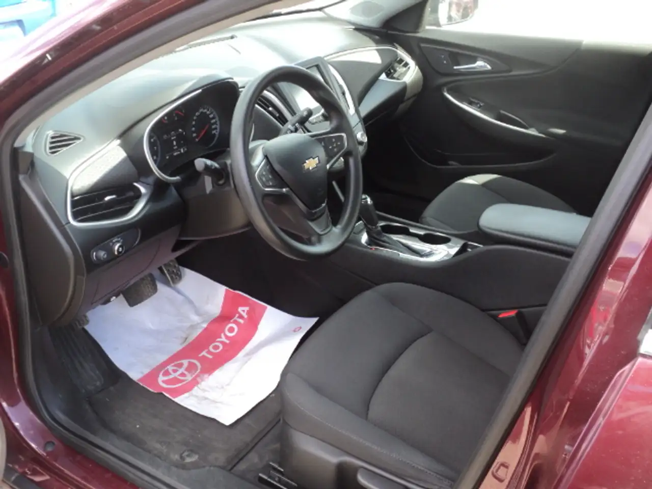Chevrolet Malibu снимка Chevrolet Malibu