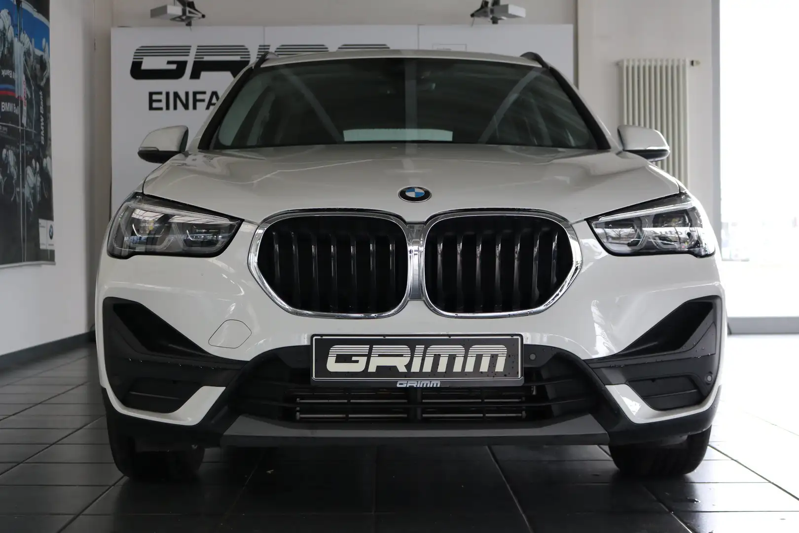 BMW X1 xDrive25e Advantage DAB LED Navi Tempomat Blanc - 2