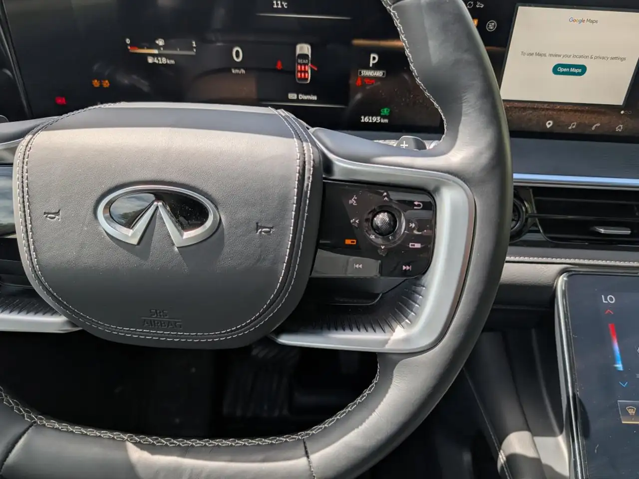 Infiniti QX80 снимка Infiniti QX80