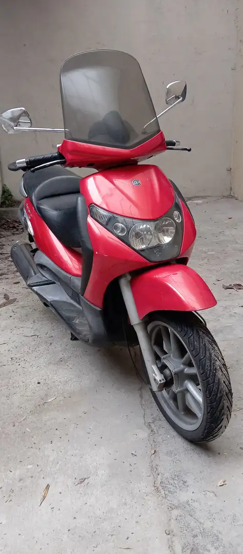 Piaggio Beverly 125 Rojo - 1