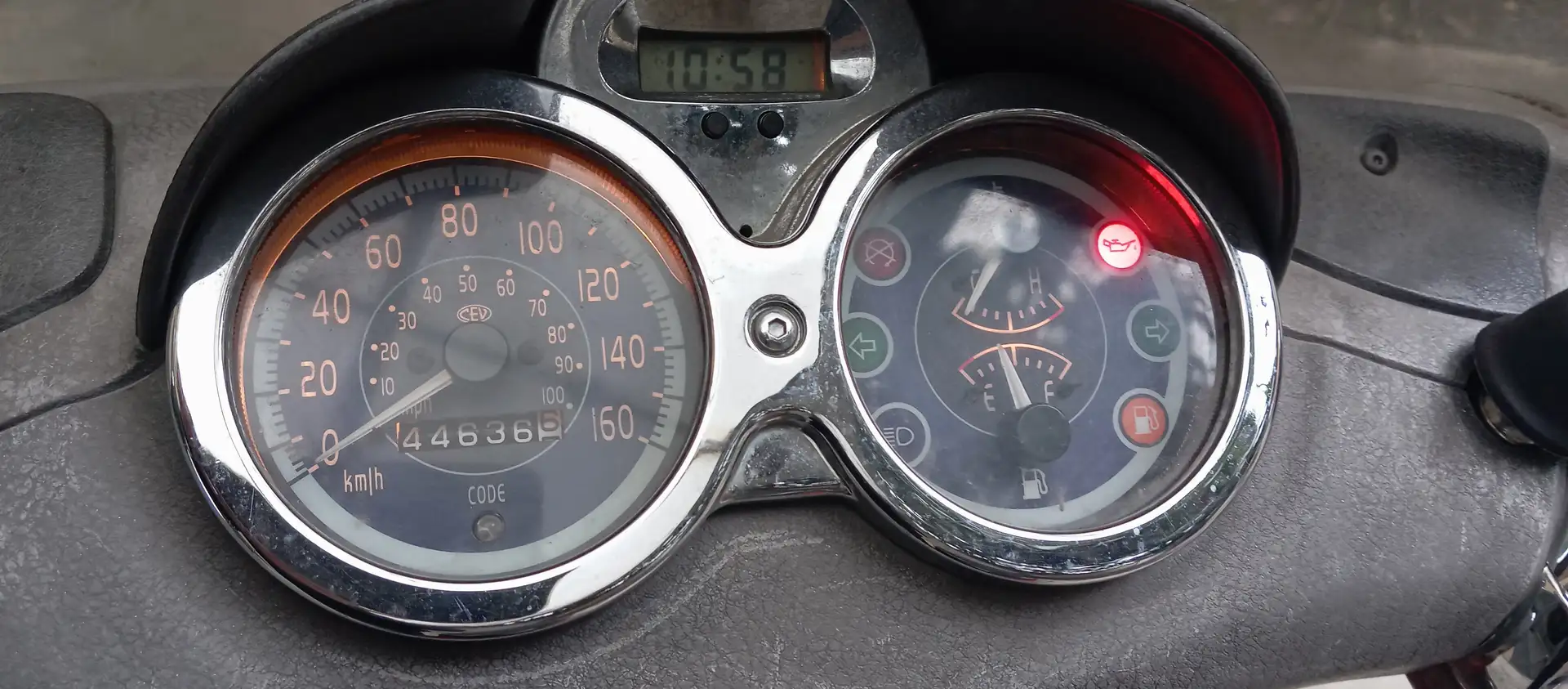 Piaggio Beverly 125 Rojo - 2