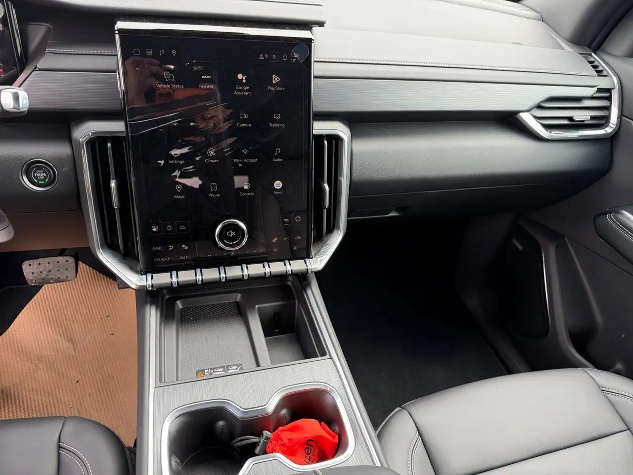 GMC Acadia снимка GMC Acadia