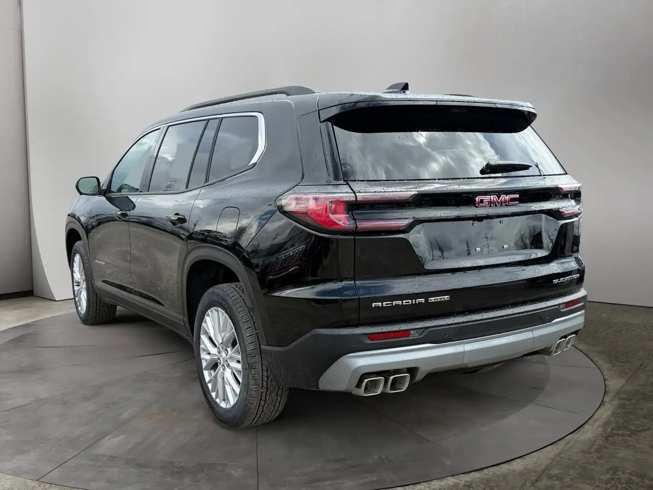 GMC Acadia снимка GMC Acadia