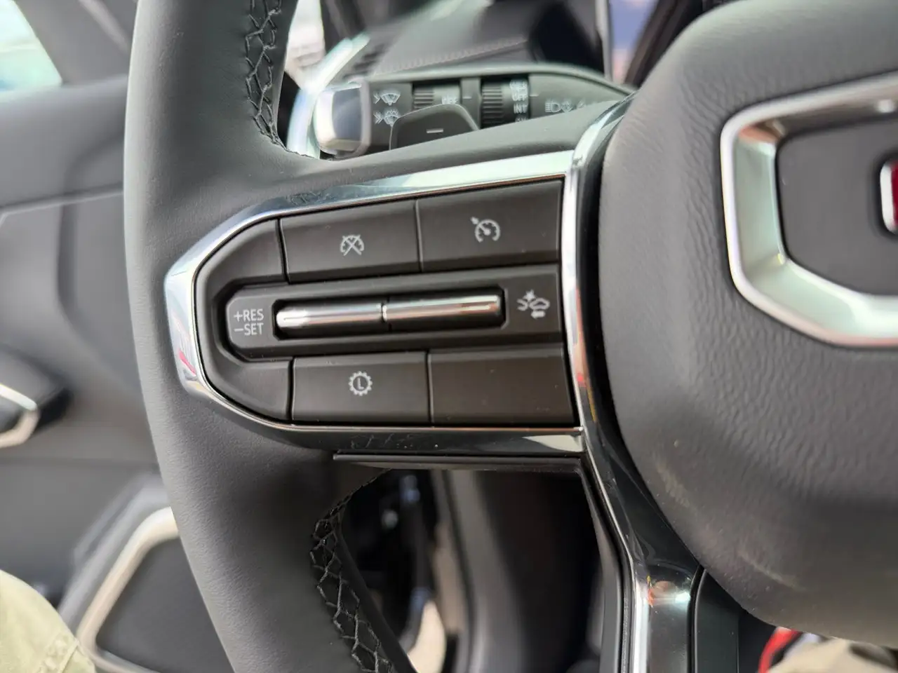 GMC Acadia снимка GMC Acadia