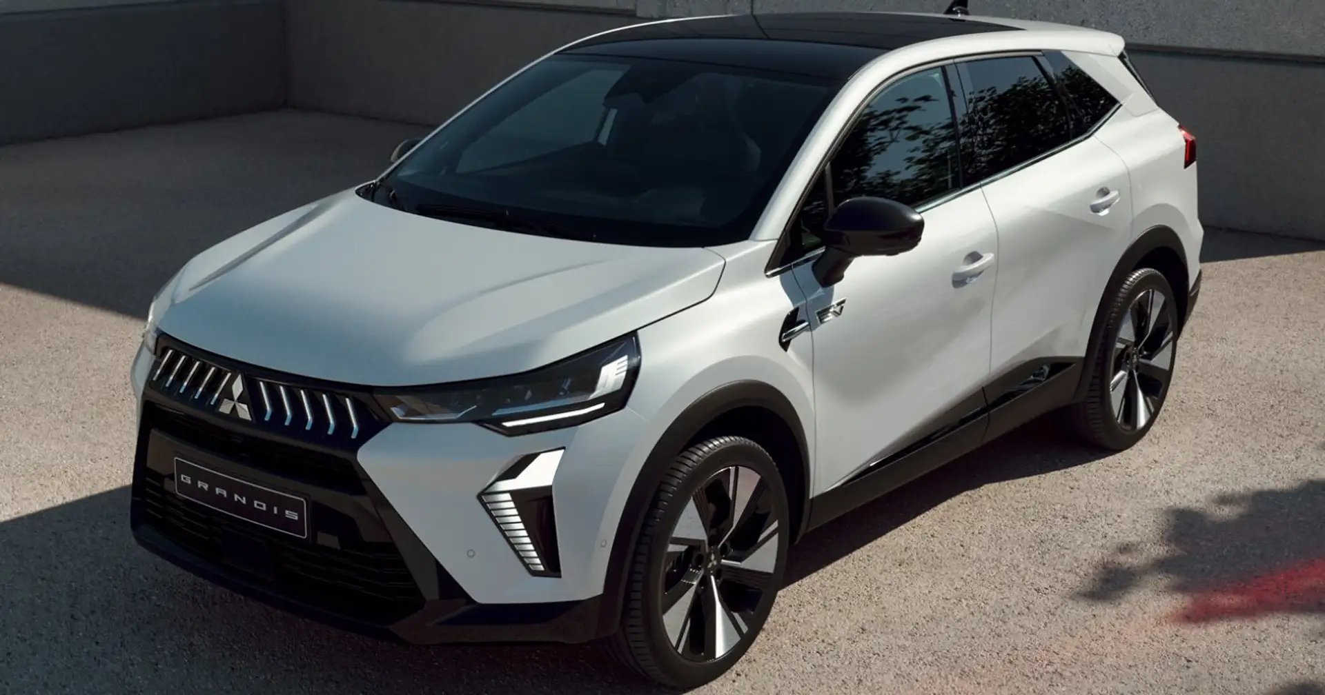 Mitsubishi Grandis DER NEUE GRANDIS HEV 1,8 Beige - 2