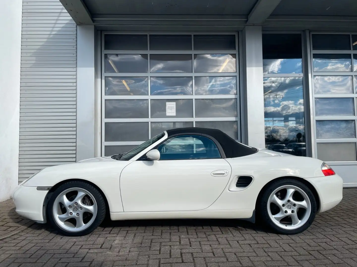 Porsche Boxster 2.7/Klima/Radio/17Zoll/TÜV NEU Blanc - 2