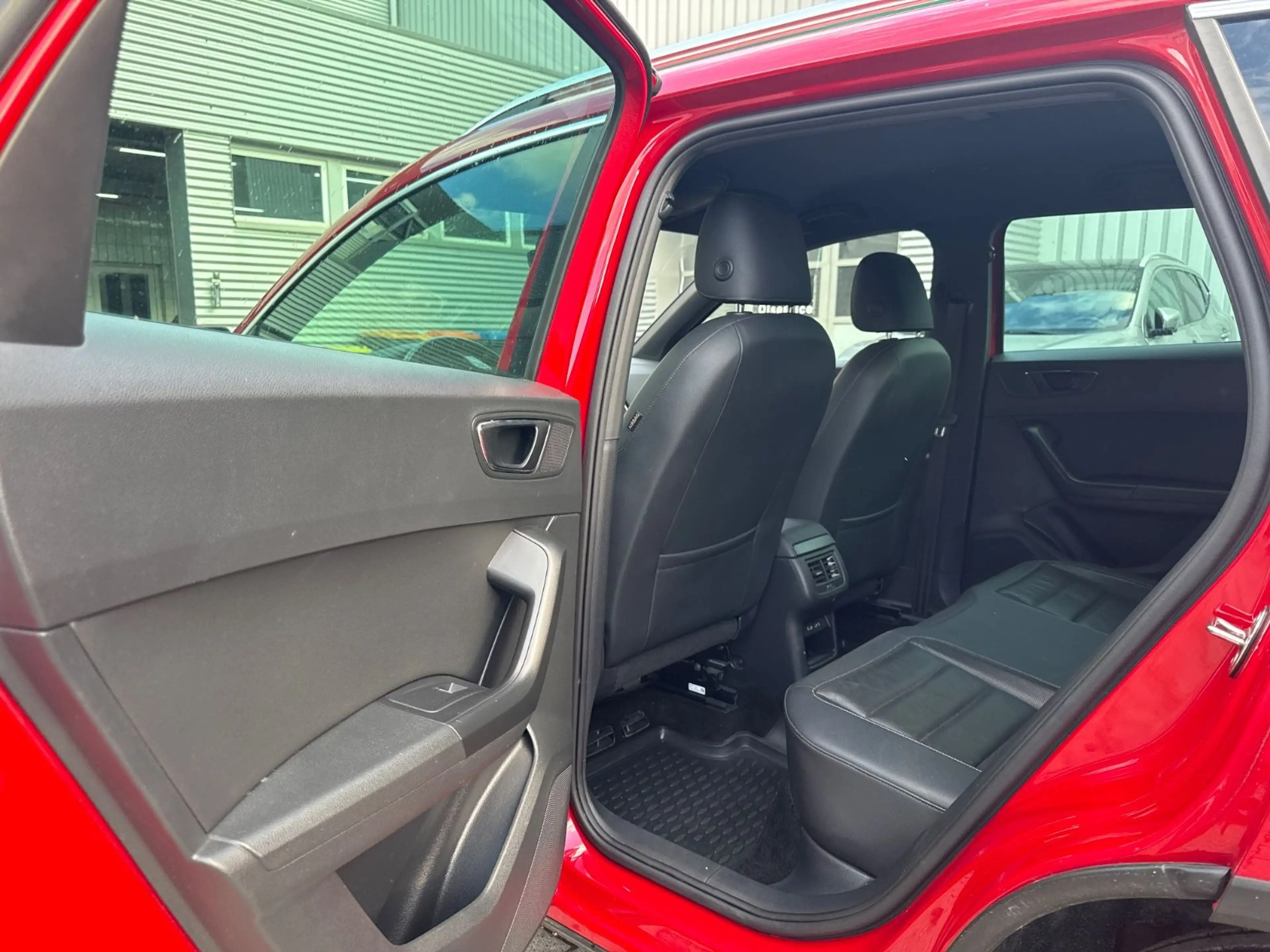 SEAT Ateca 2.0 TSI Xcellence 4D DSG*Standheizng*AHK — photo 8