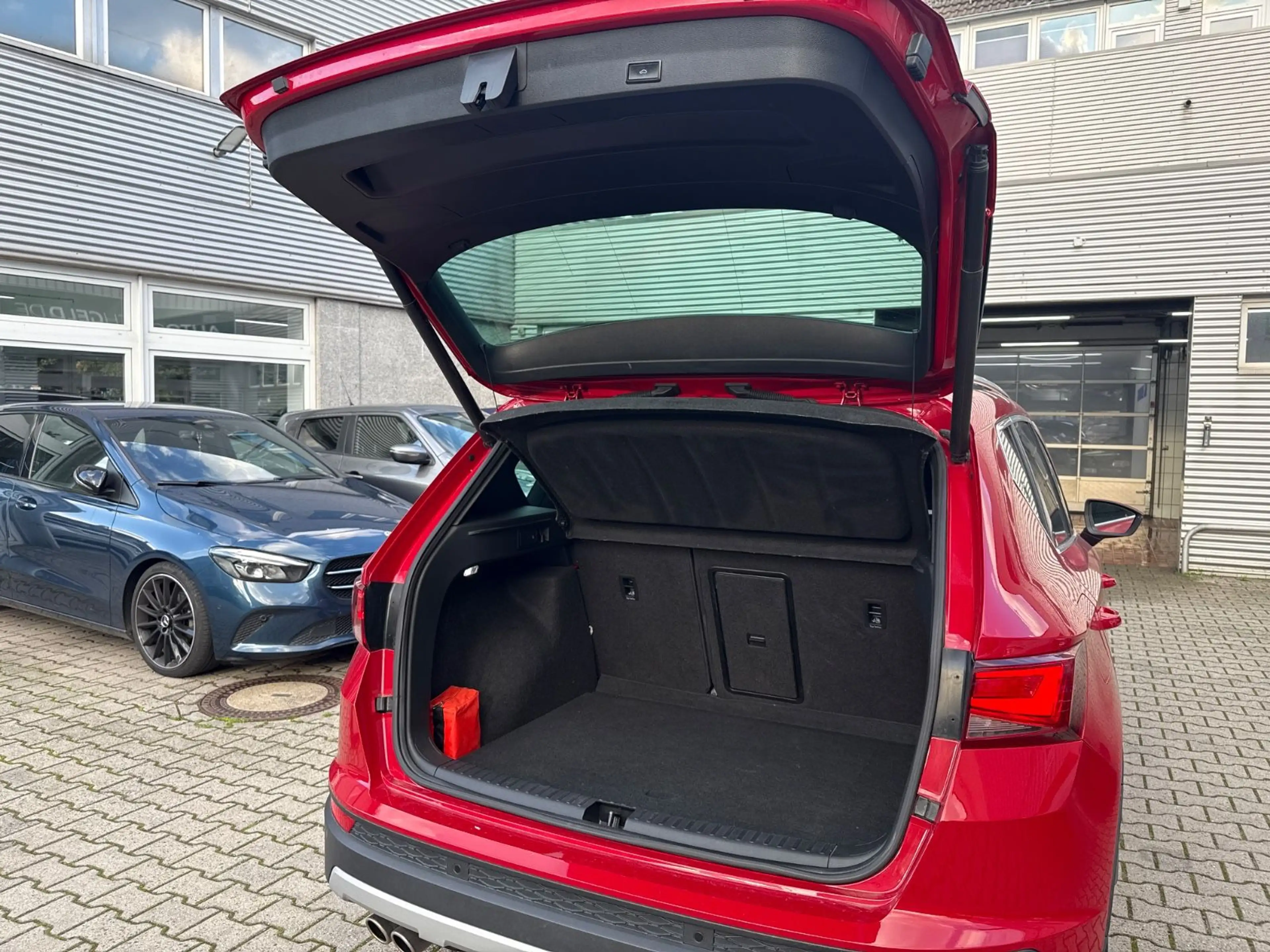 SEAT Ateca 2.0 TSI Xcellence 4D DSG*Standheizng*AHK — photo 10