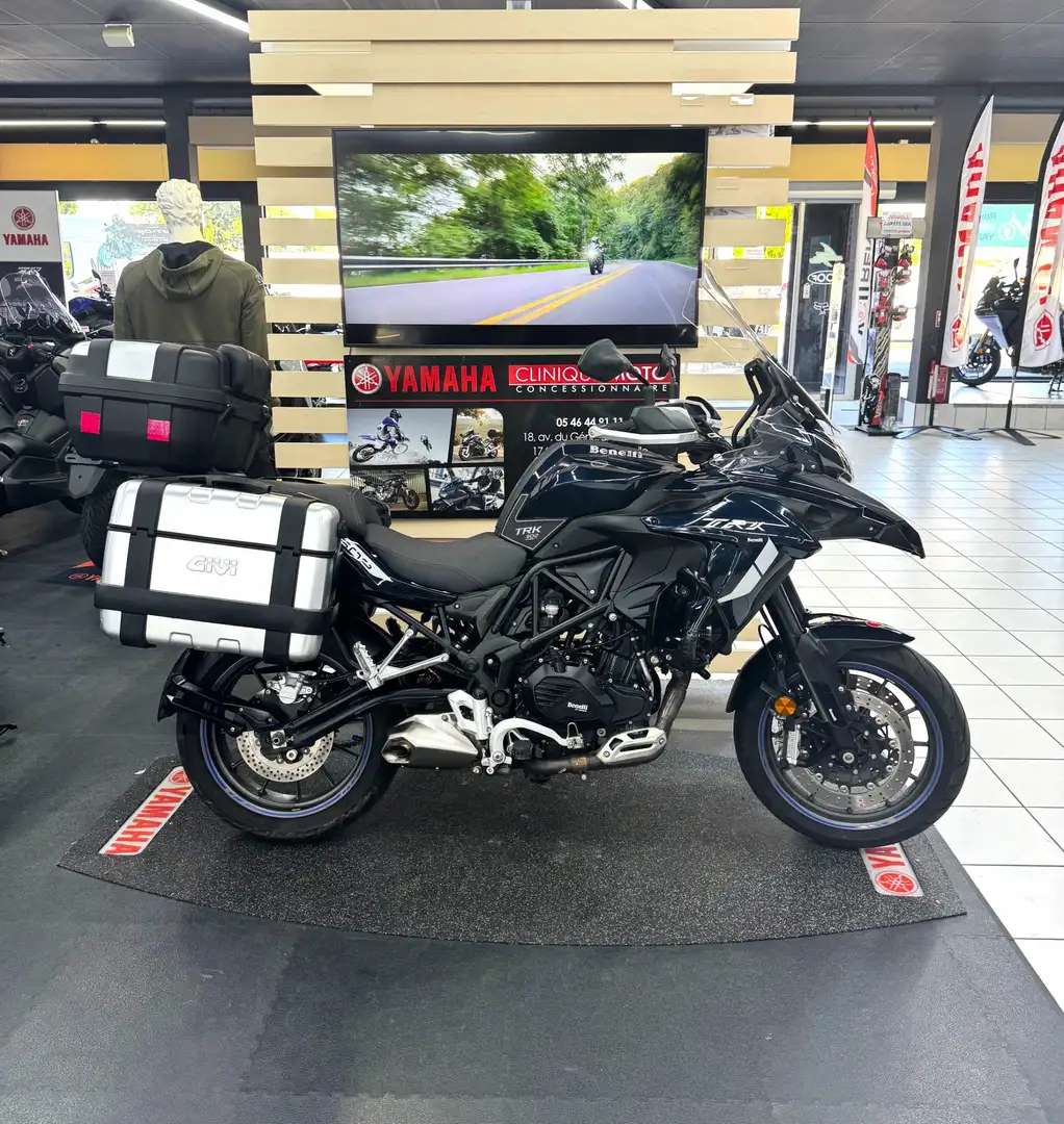 Benelli TRK 502 Noir - 1