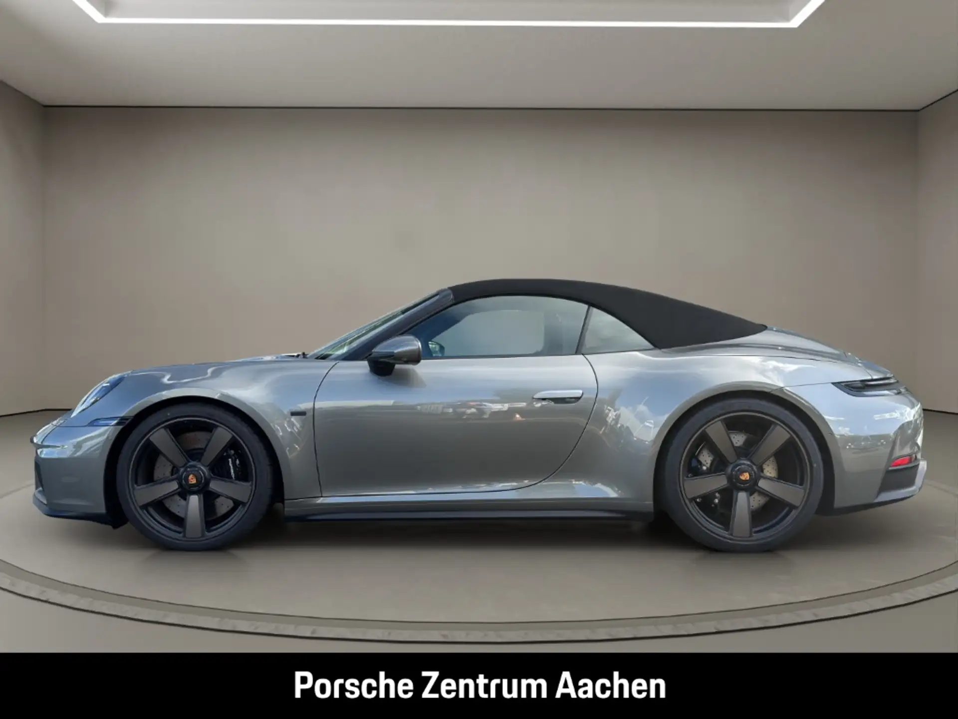 포르쉐 911 Carrera Cabriolet 2025 실버 사진 2