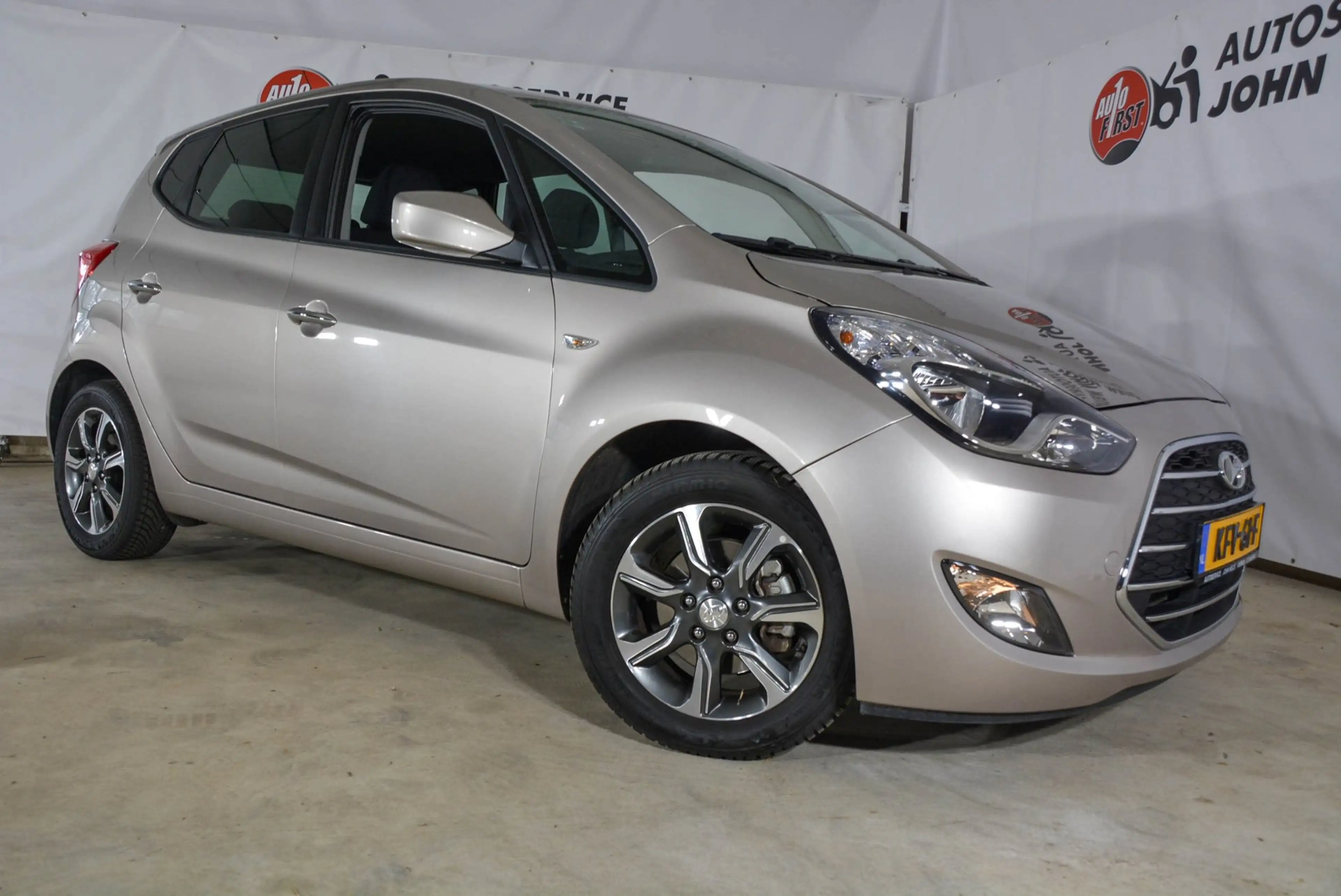 Hyundai iX20 1.4i airco, PDC achter, stuurwielverwarming — photo 12