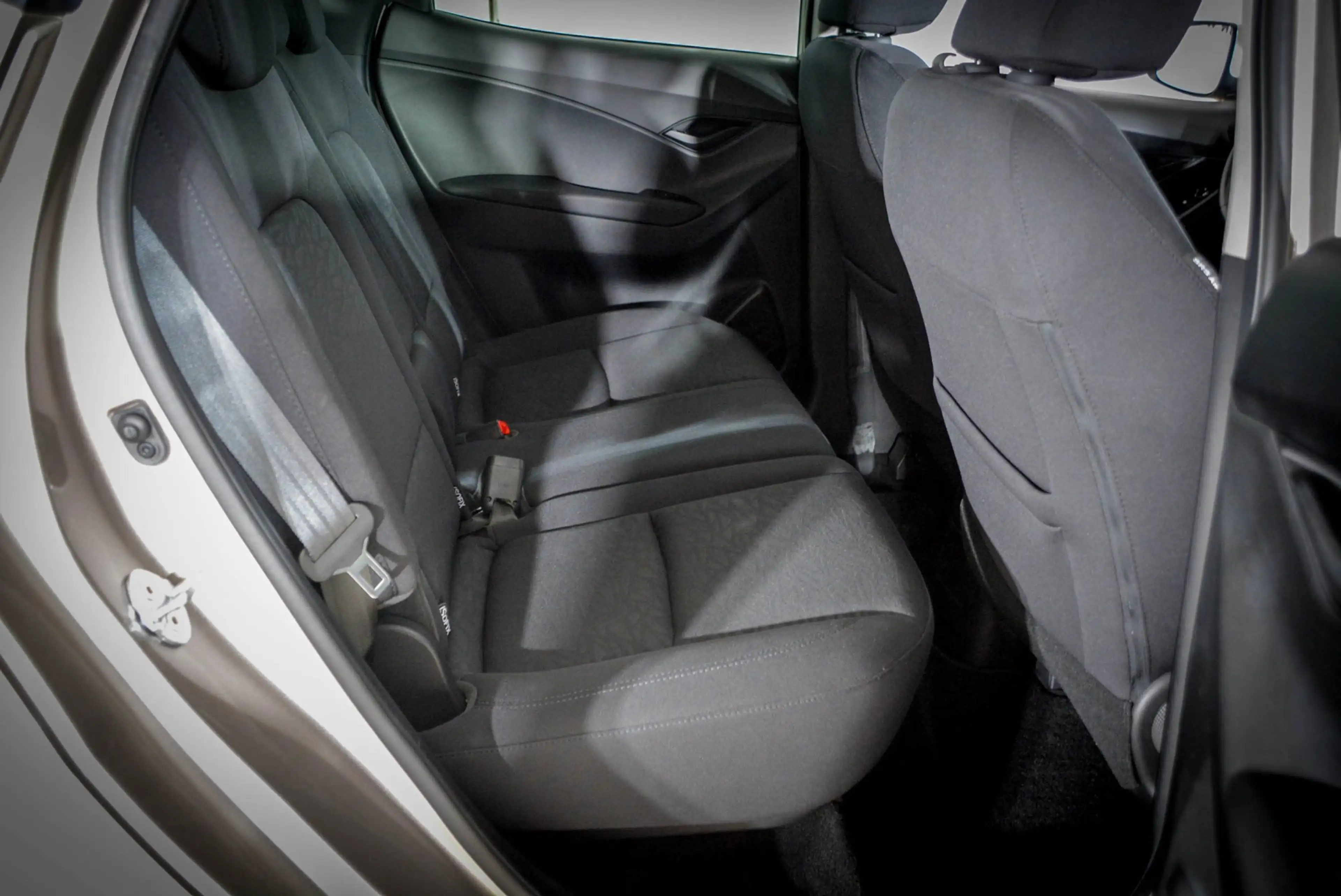 Hyundai iX20 1.4i airco, PDC achter, stuurwielverwarming — photo 36