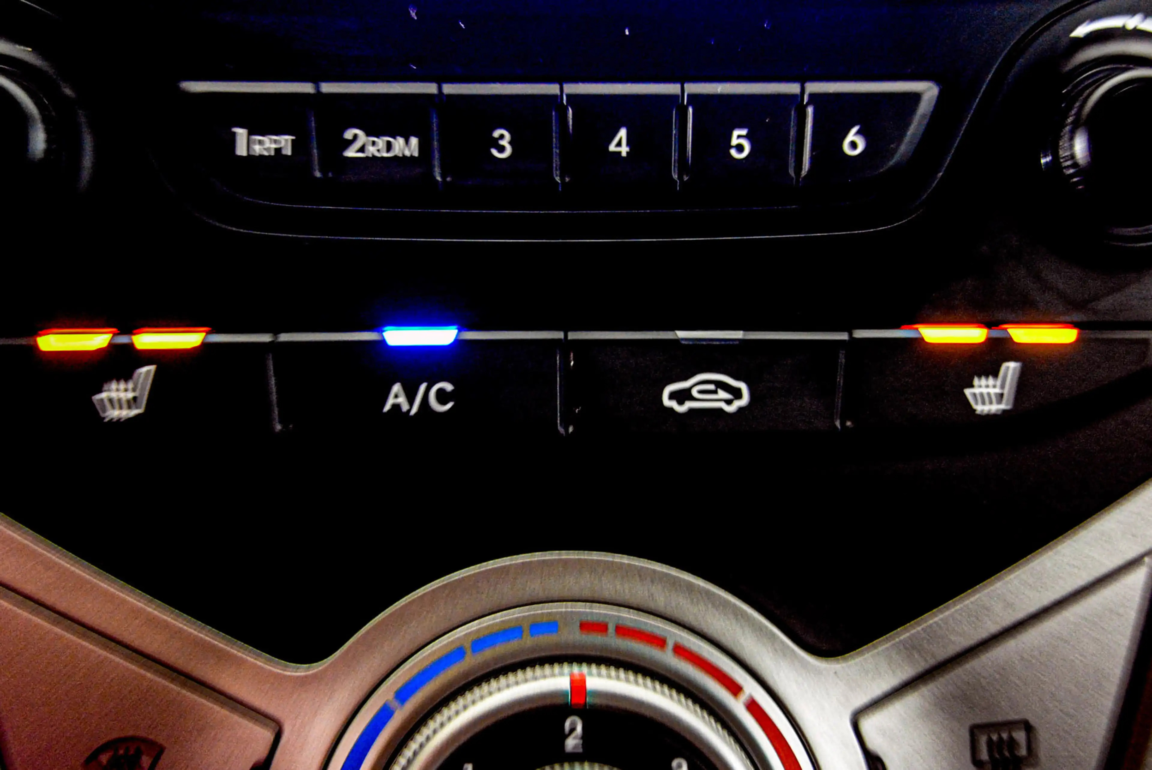 Hyundai iX20 1.4i airco, PDC achter, stuurwielverwarming — photo 28