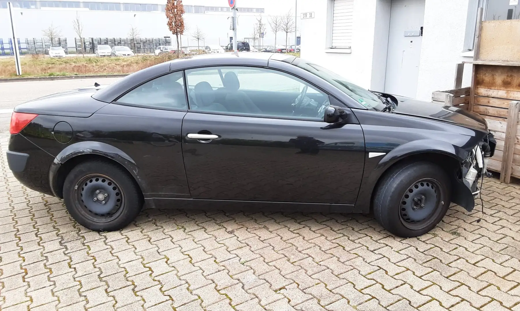 Renault Megane 2 1.9 dCi FAP Coupe-Cabriolet - 1