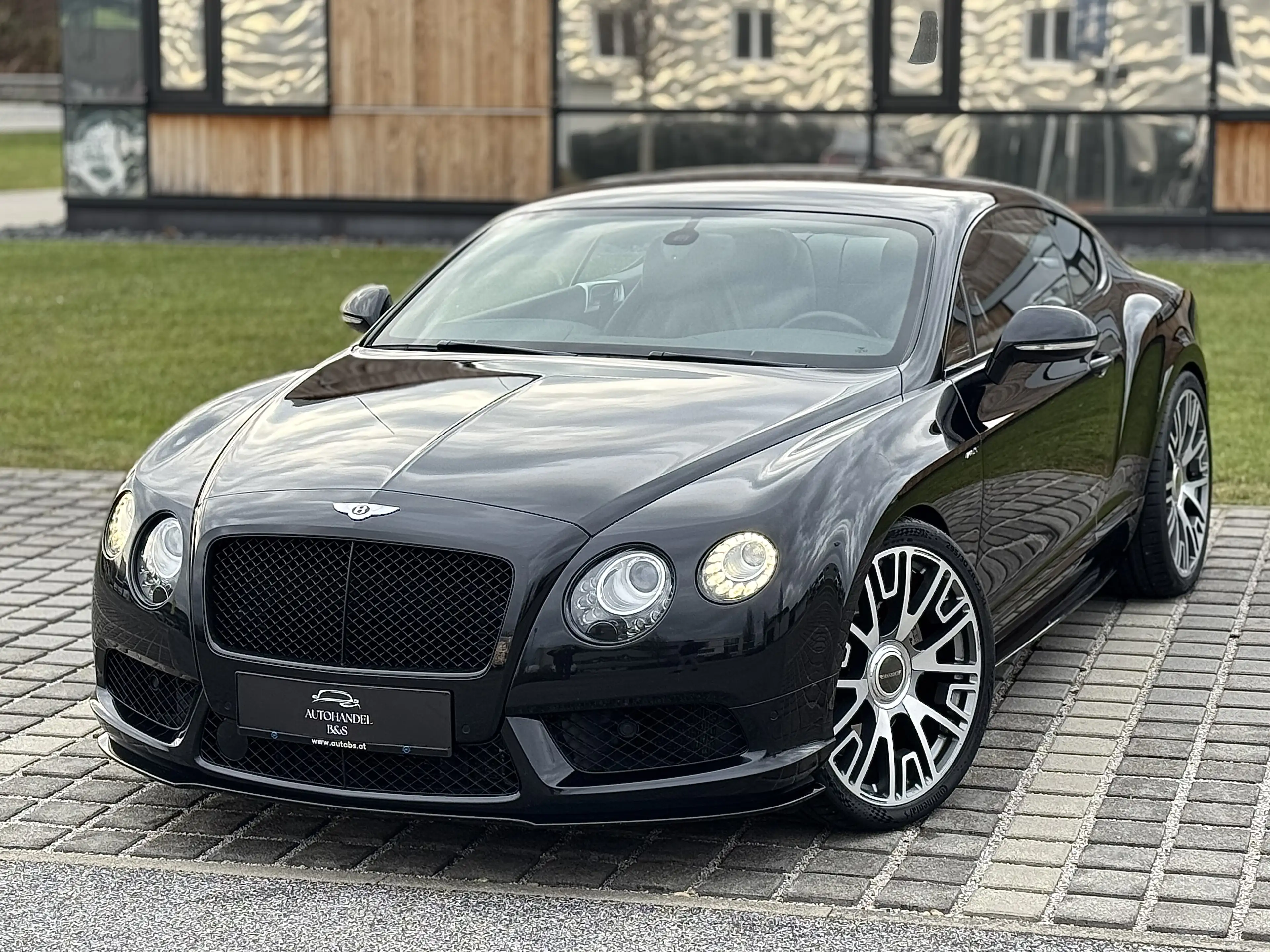 Bentley Continental GT V8 S *MULLINER-PAKET, NAIM, MANSORY* — photo 8