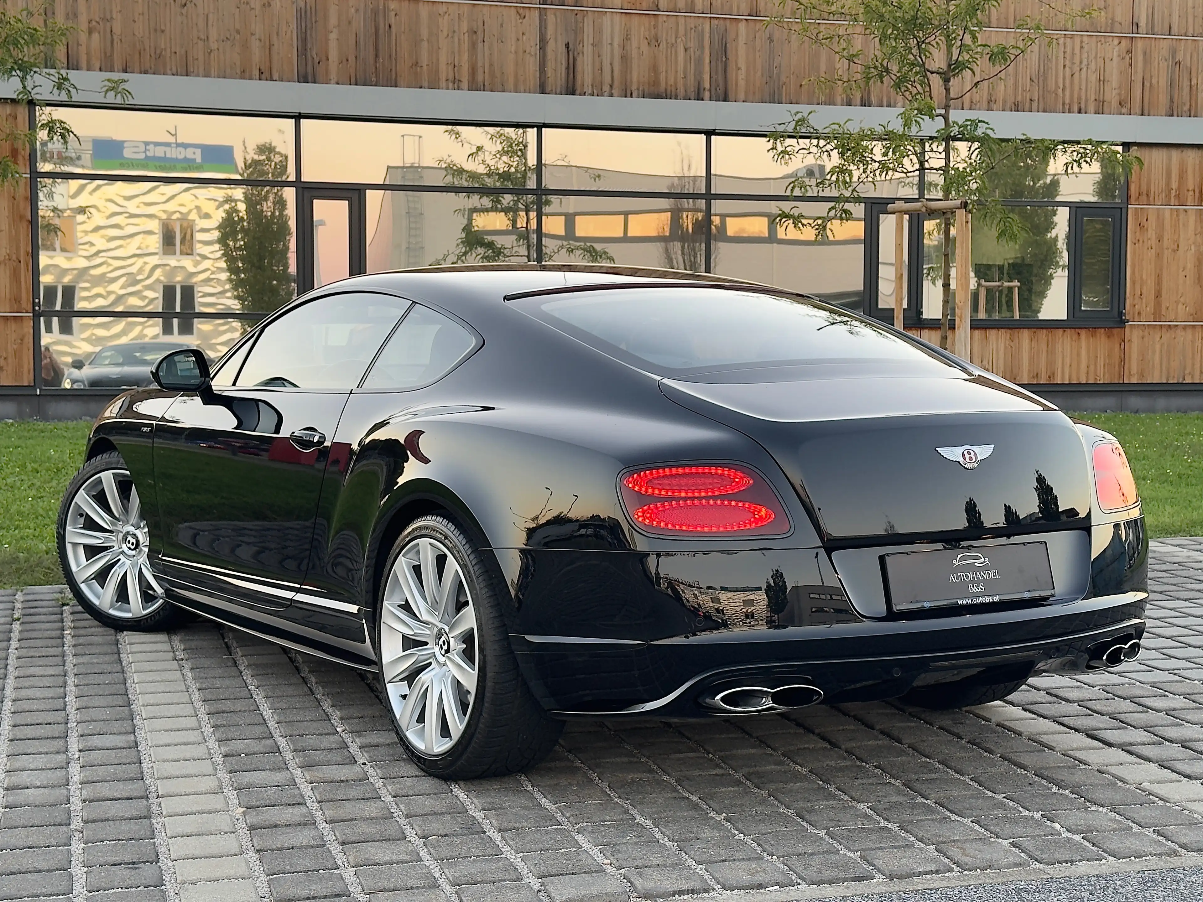 Bentley Continental GT V8 S *MULLINER-PAKET, NAIM, MANSORY* — photo 4