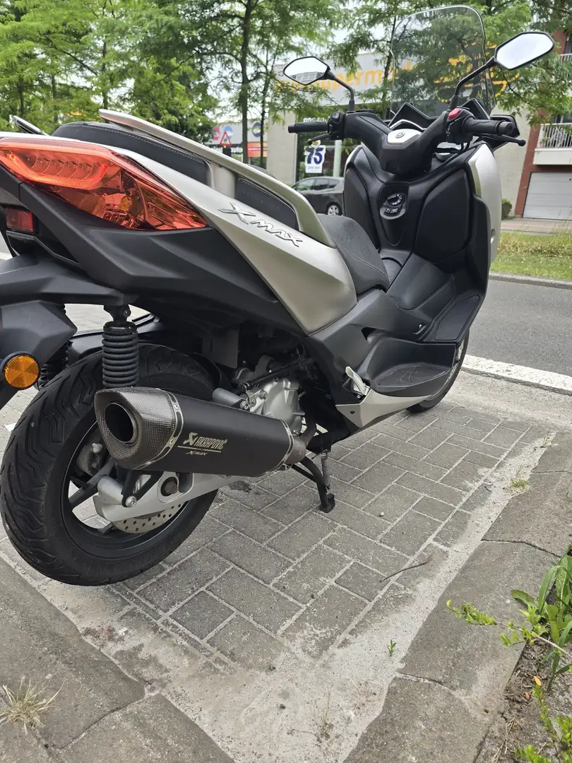 Yamaha X-Max 125 Szürke - 2