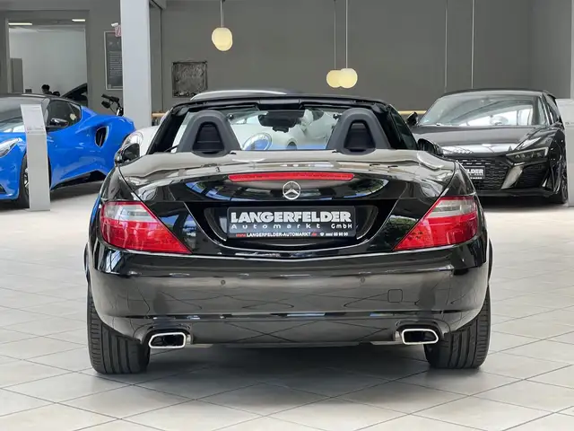 Mercedes-Benz SLK view 8