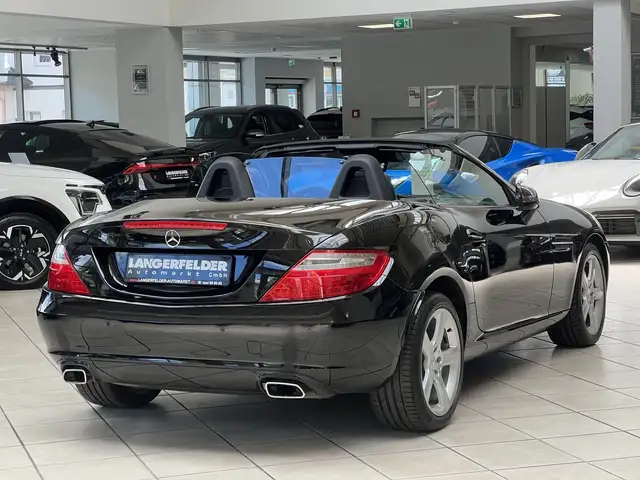 Mercedes-Benz SLK view 6