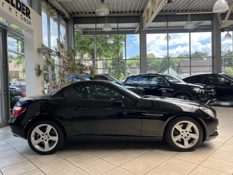 Mercedes-Benz SLK 250 SLK 250 BlueEF*PANO*H&K*AIRSCARF*Service&TÜVneu — photo 3