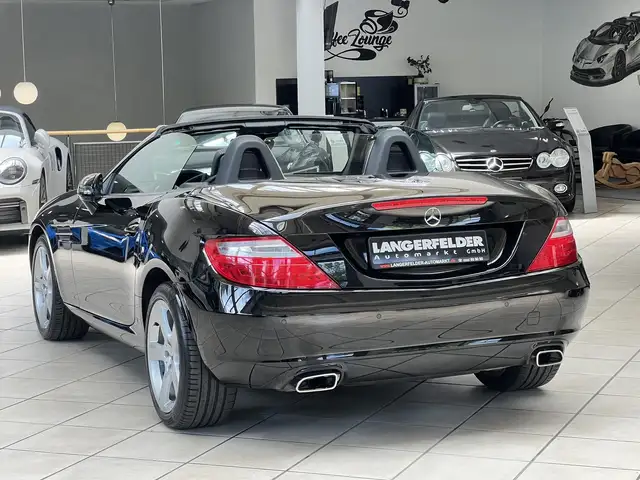 Mercedes-Benz SLK view 10
