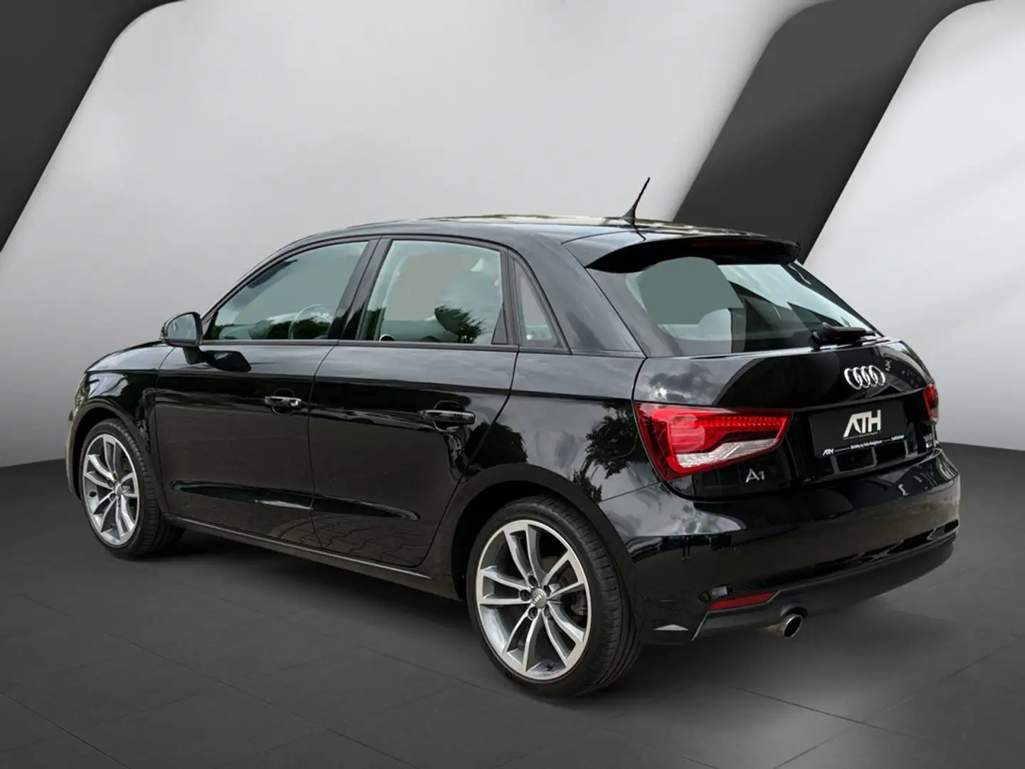 Audi A1 Sportback 1.0 TFSI design Nero - 2
