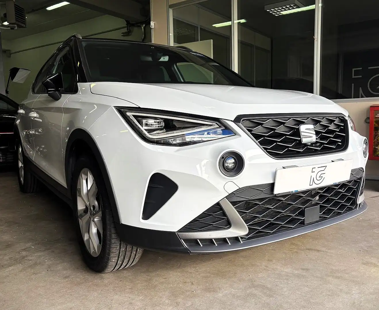 SEAT Arona Arona 2022 1.0 ecotsi FR 95cv Wit - 1