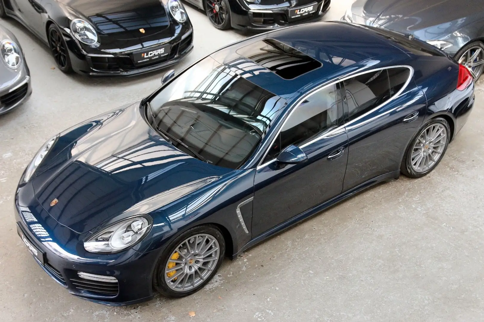Porsche Panamera Turbo S Sportabgas ACC LED Schiebedach Blauw - 1